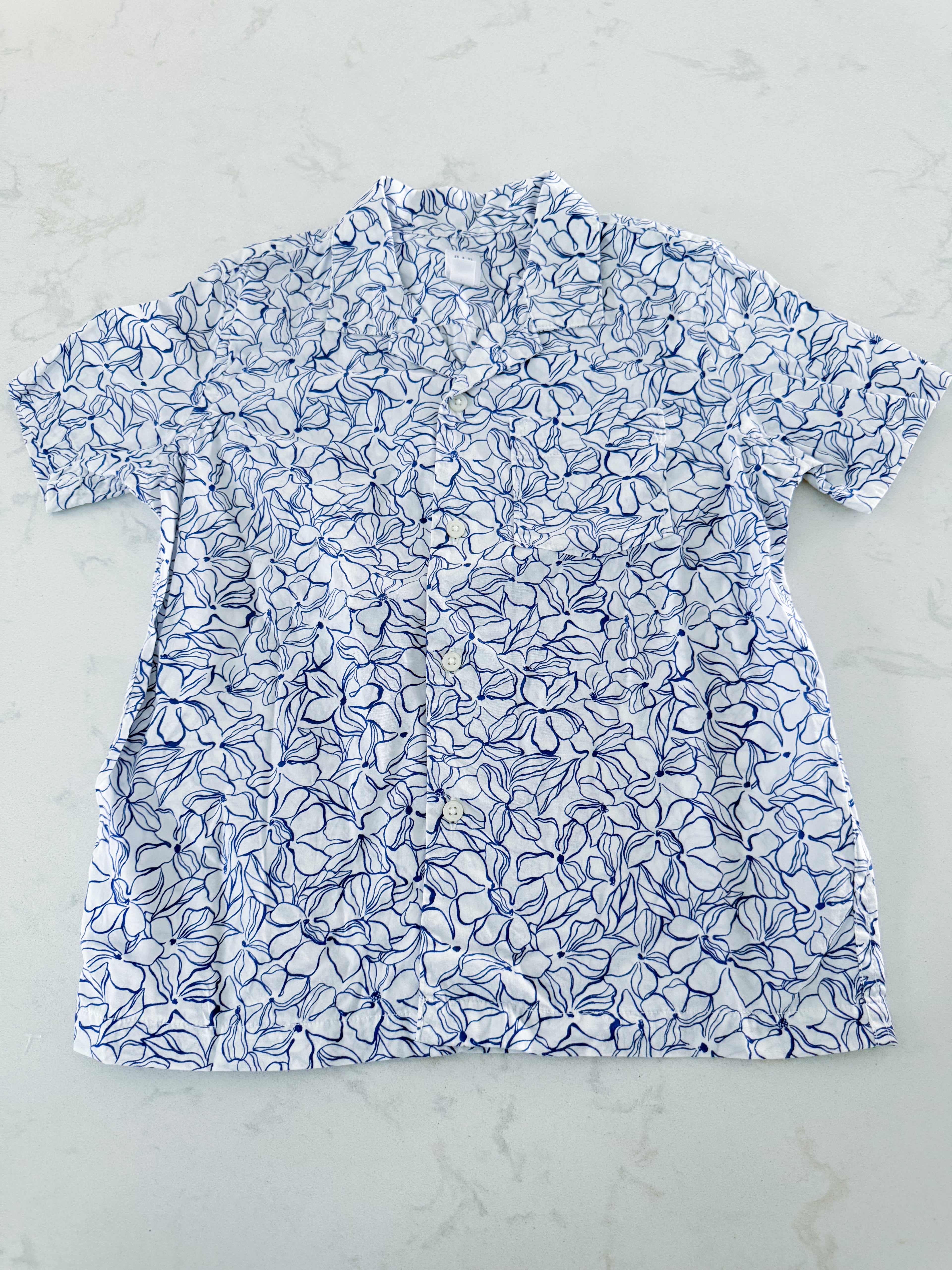 Gap Kids- 4-5Y- VGUC- white button up short sleeve dress shirt with blue florals