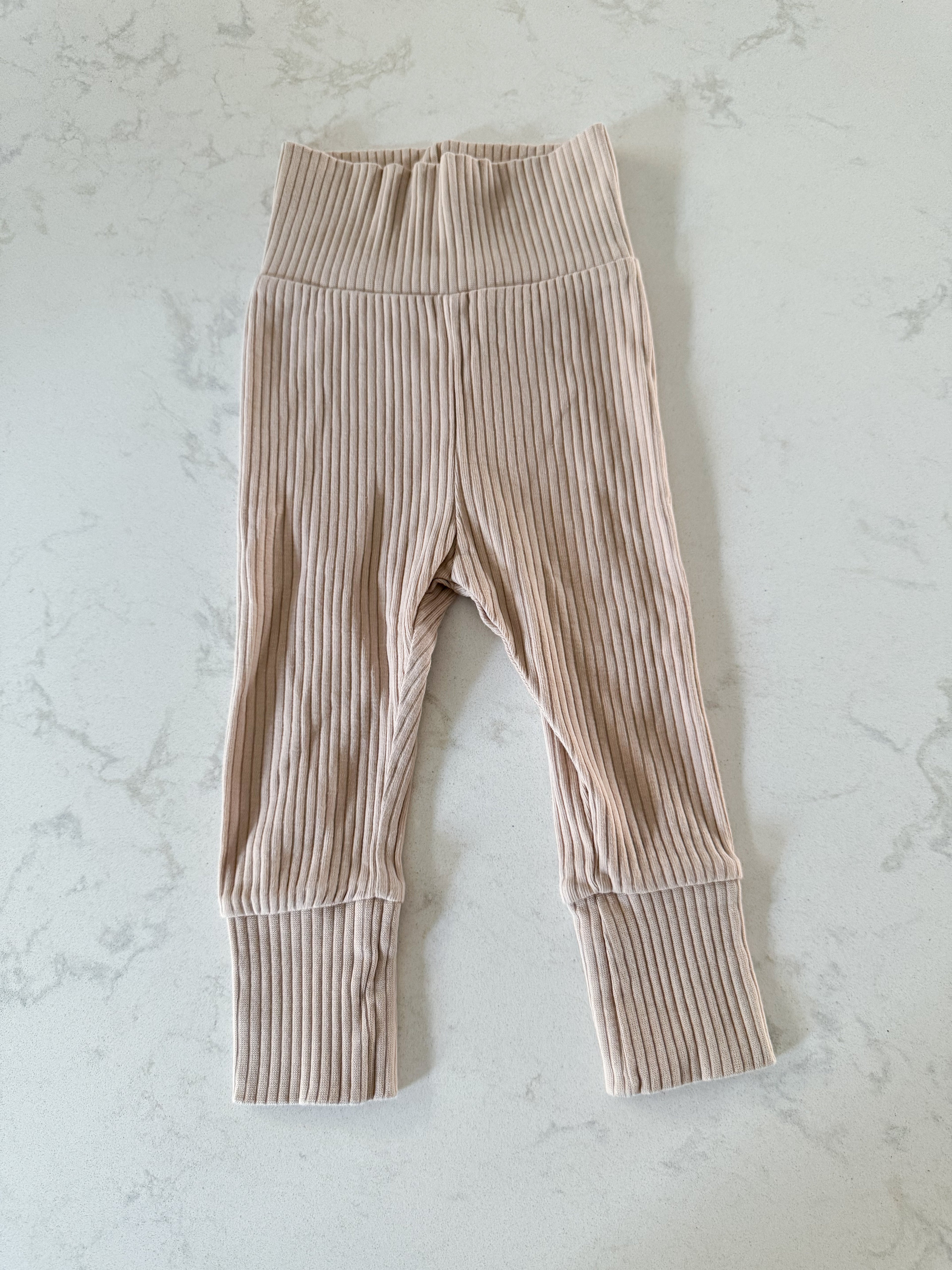 H&M- 6m- VGUC- creamy brown ribbed leggings
