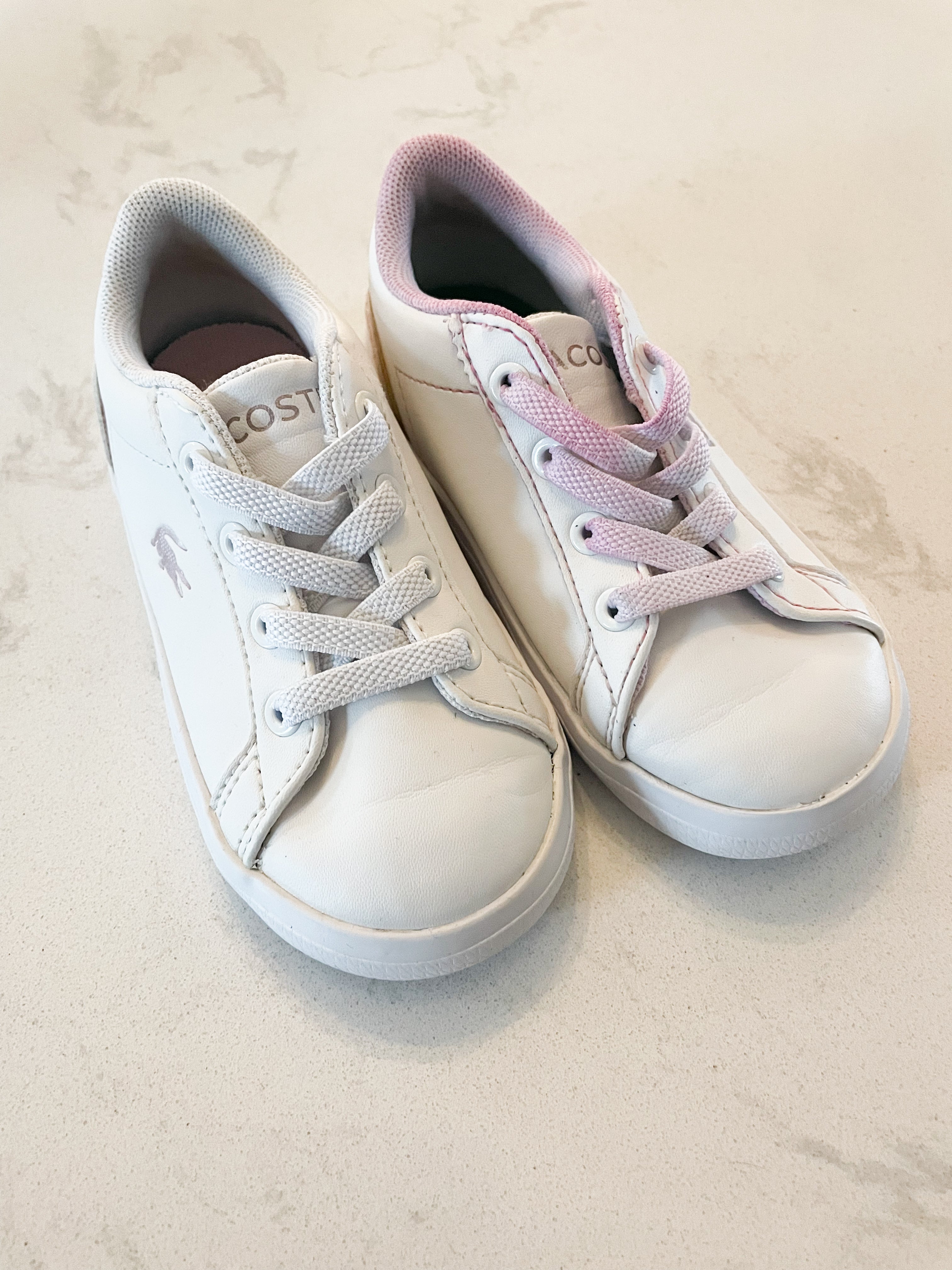 Lacoste- 7C- PLAY- white sneakers with elastic laces