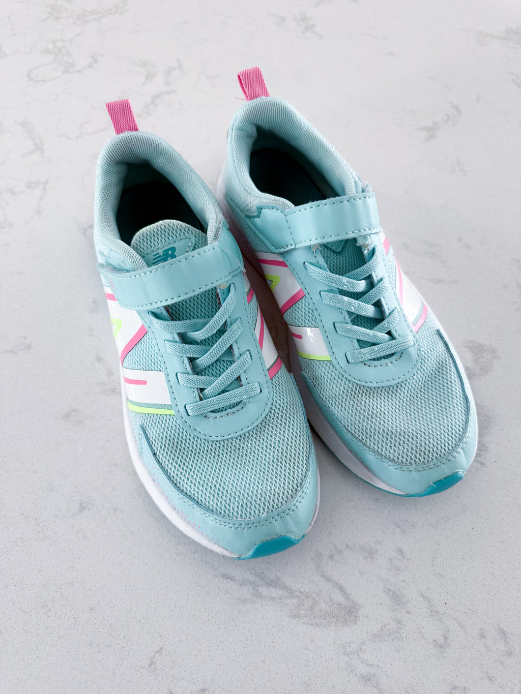 New Balance- 3Y- PLAY- aqua with neon green and pink sneakers