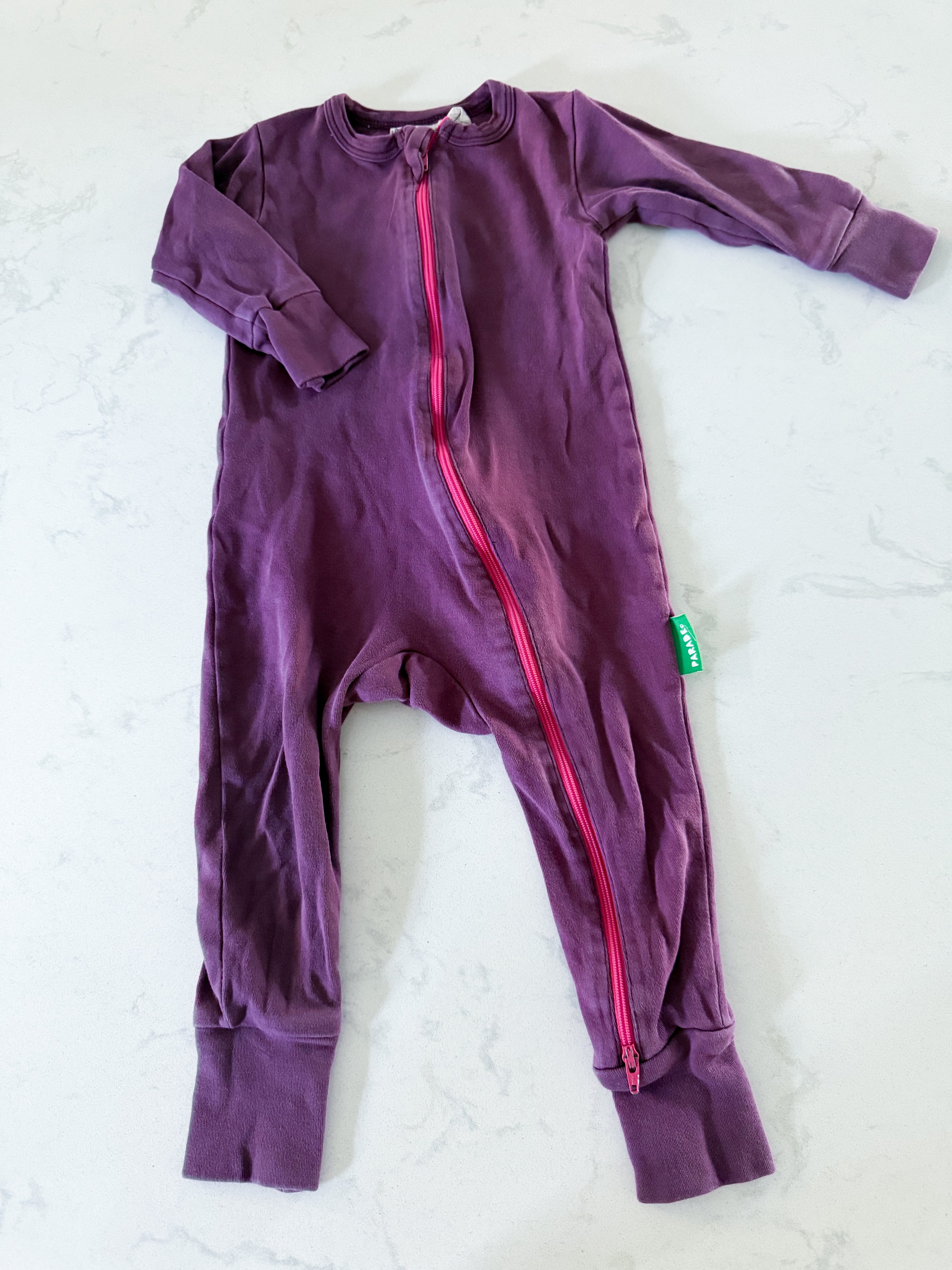 Parade Organics- 12-18m- GUC- dark purple zip up jammies