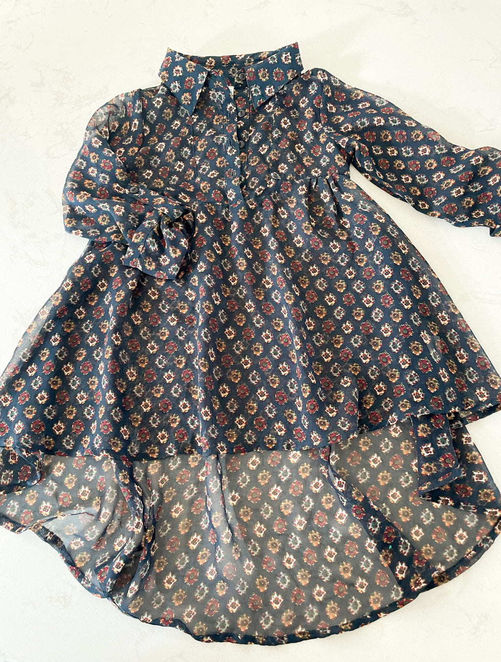 Ü- 4T- VGUC- chiffon collared see through dress