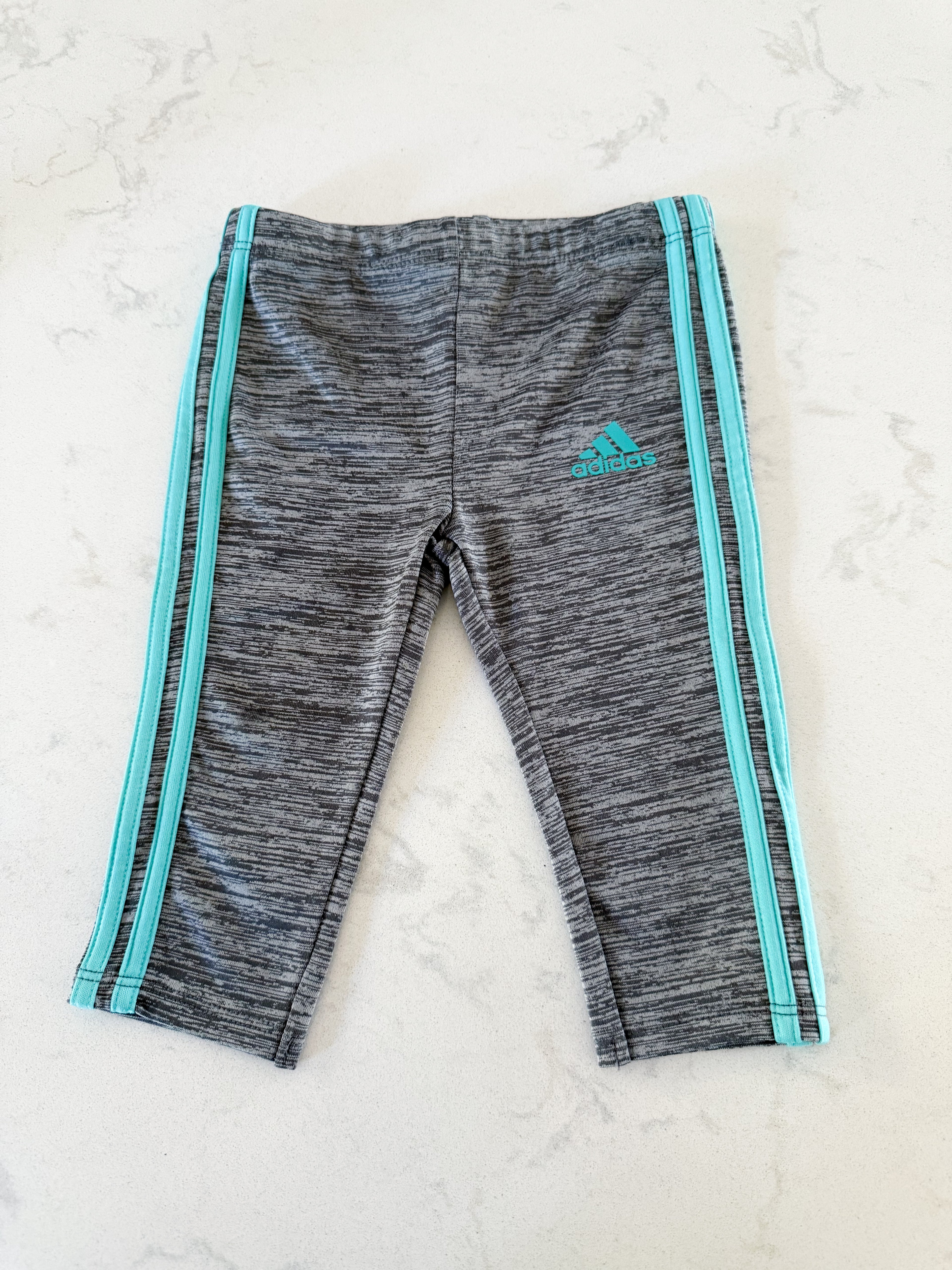 Adidas- 18m- VGUC- Grey capris leggings with teal stripes