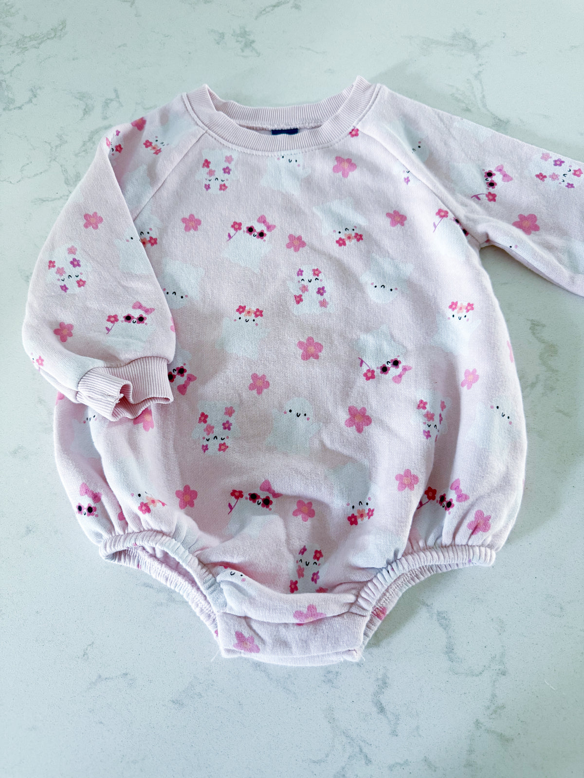 Old Navy- 12-18m- VGUC- light pink sweater romper with ghosts