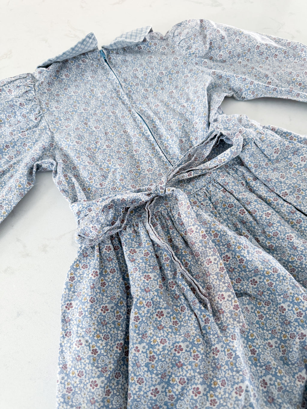 Petites Poupées (1989-1994)- 6Y- GUC- vintage dress with florals all over