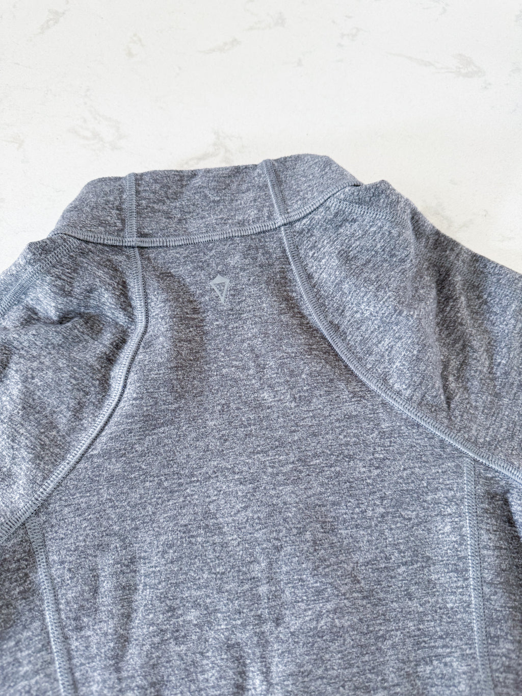 Iviva- 10-12Y- VGUC- grey athletic zip up