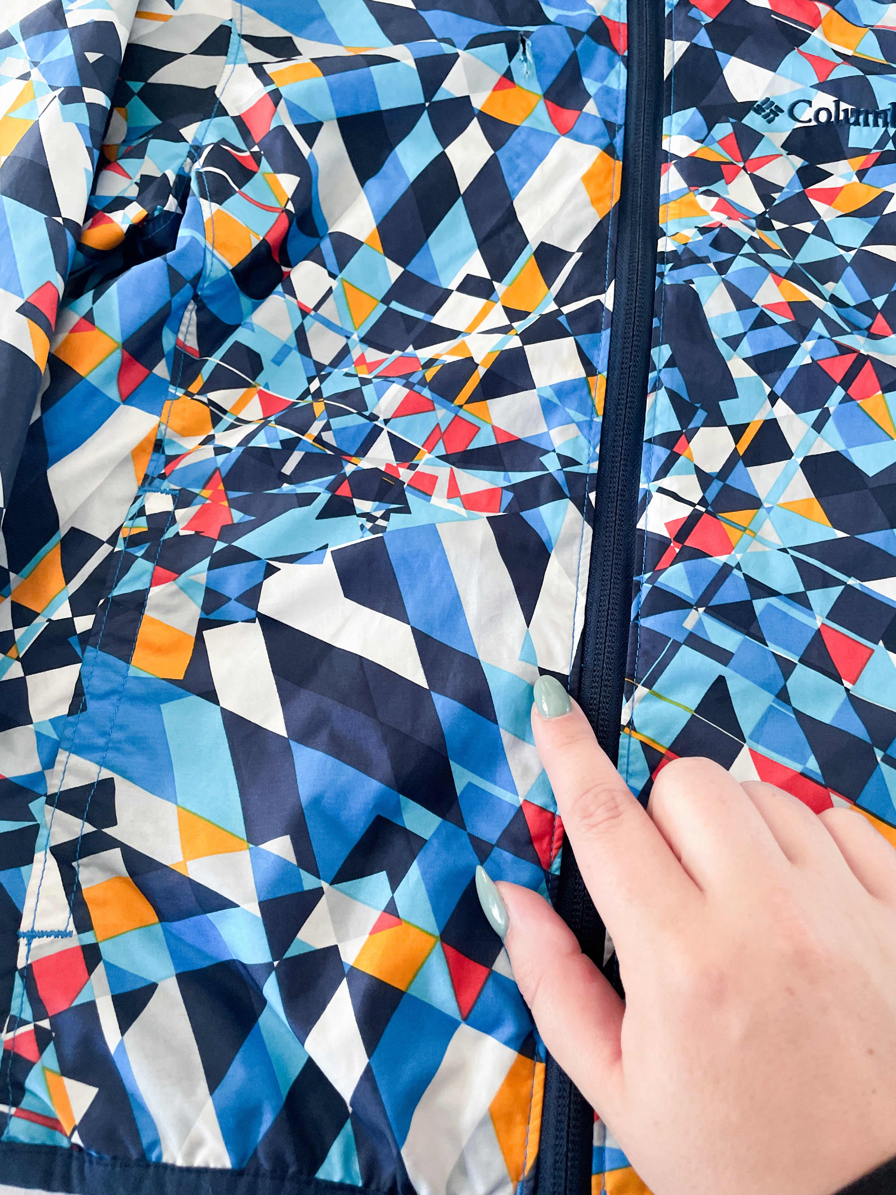 Columbia-8Y- PLAY - multicoloured windbreaker jacket. Thinly lined