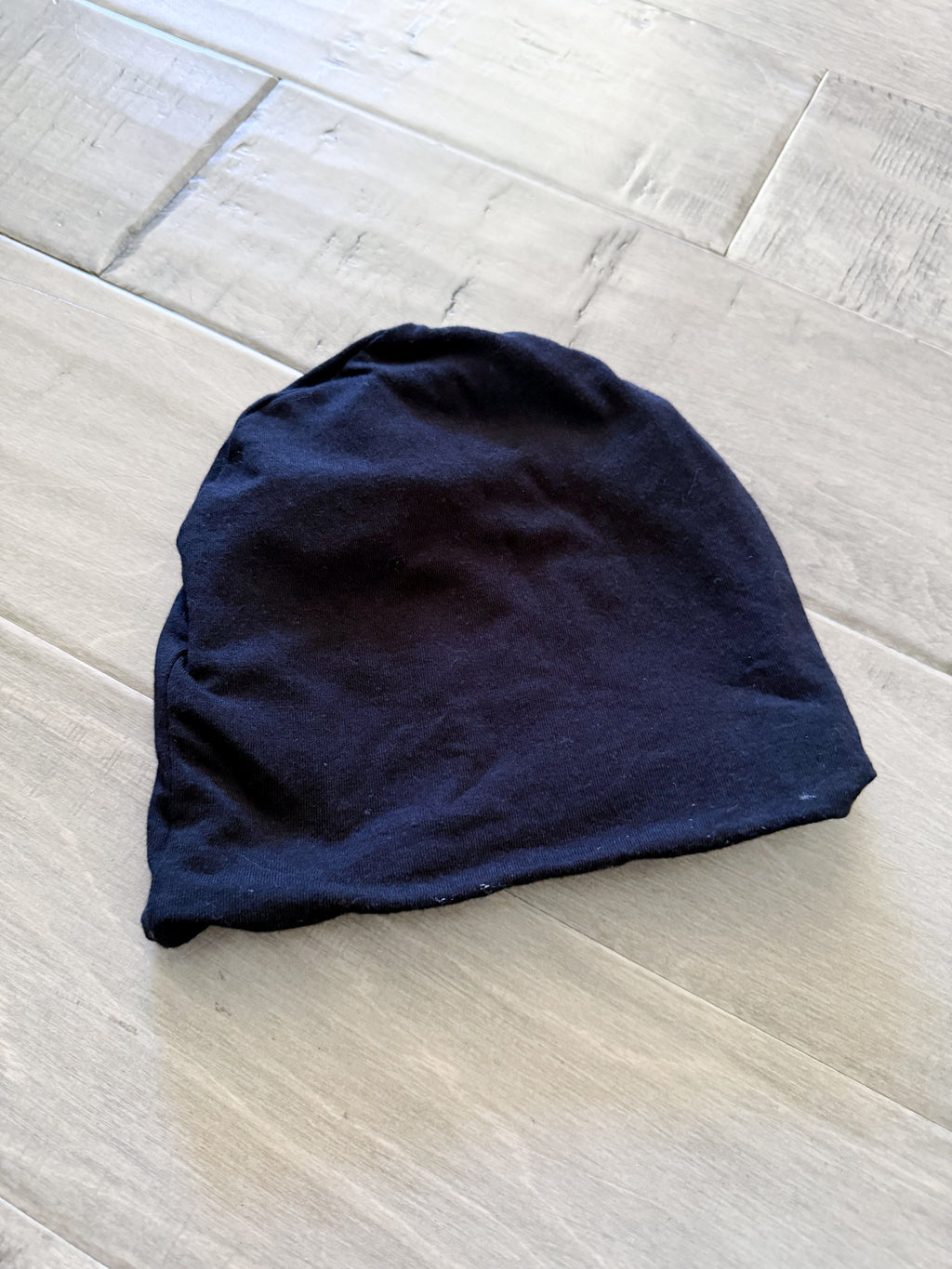 No brand- no size (toddler size)- VGUC- reversible thin beanie with floral pattern