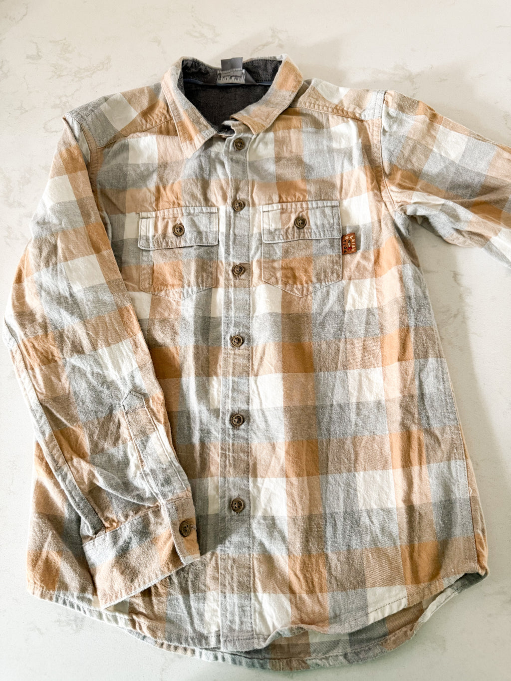 Souris Mini- 8Y- GUC- beige white and grey plaid button up shirt