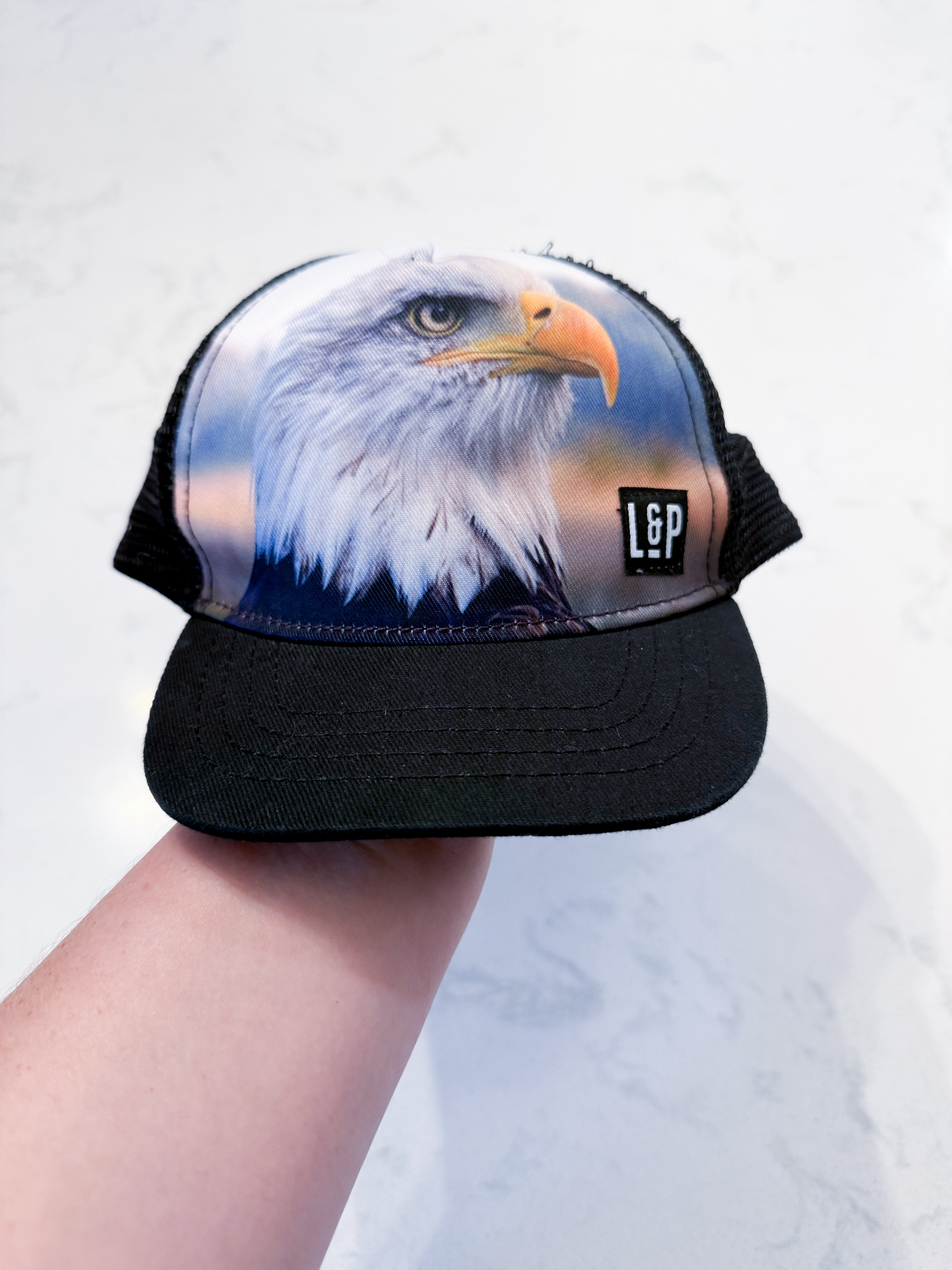 L&P- 6-24m- VGUC- mesh SnapBack with eagle