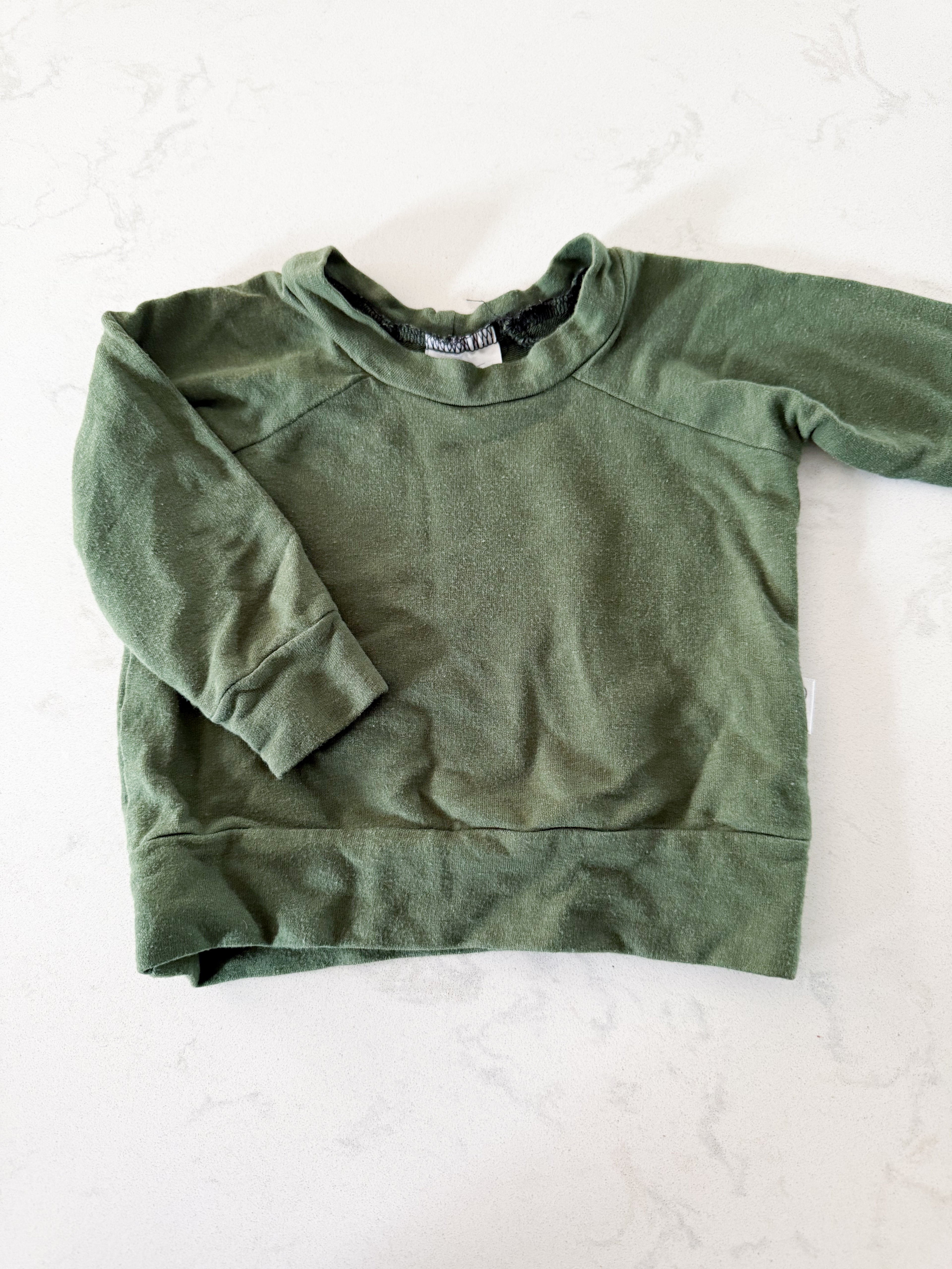 Vi and Jax- 0-6m- GUC- Green bamboo long sleeve sweater