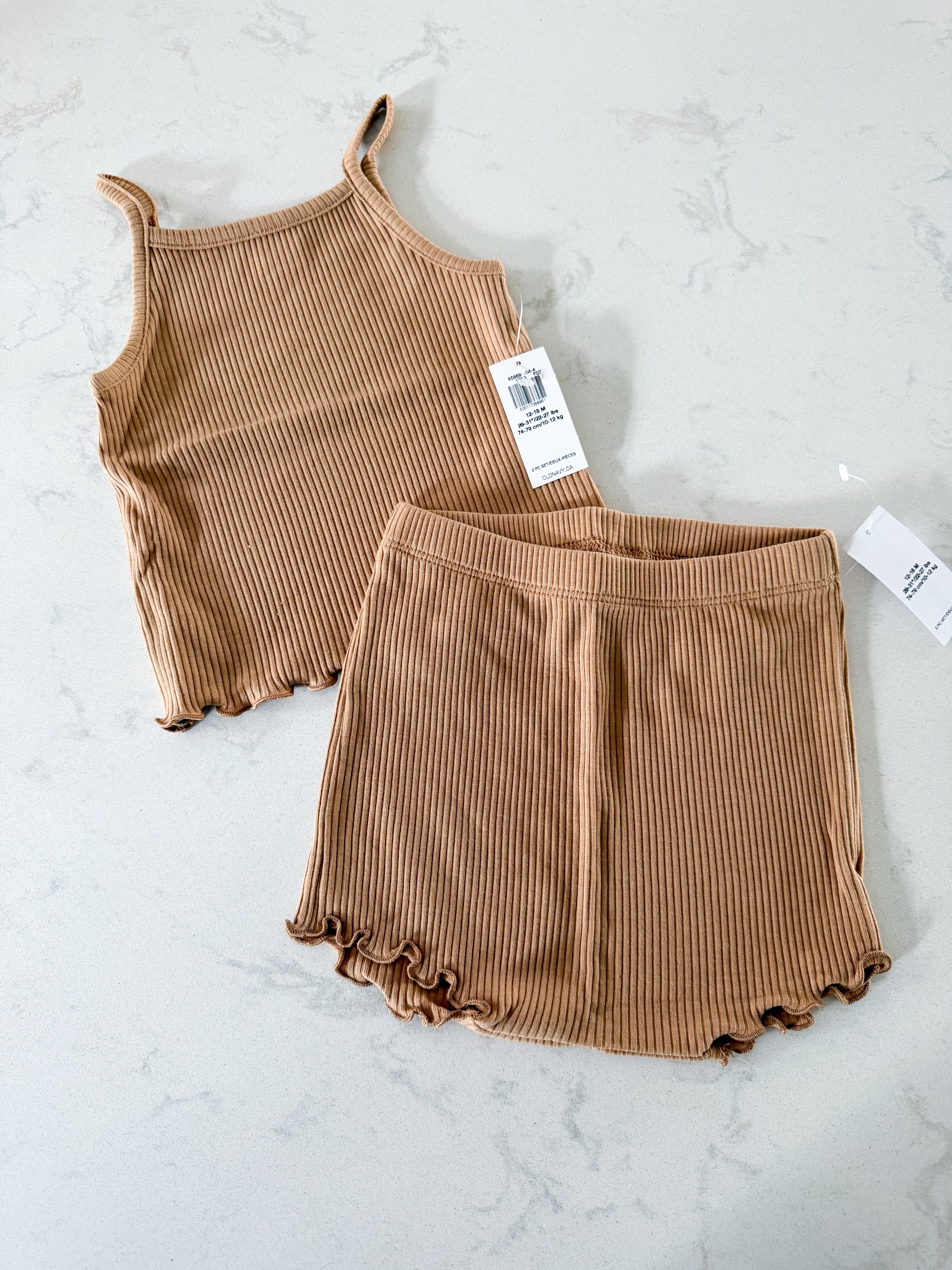 Old Navy- 12-18m- BNWT- ribbed light brown tank and bummies set