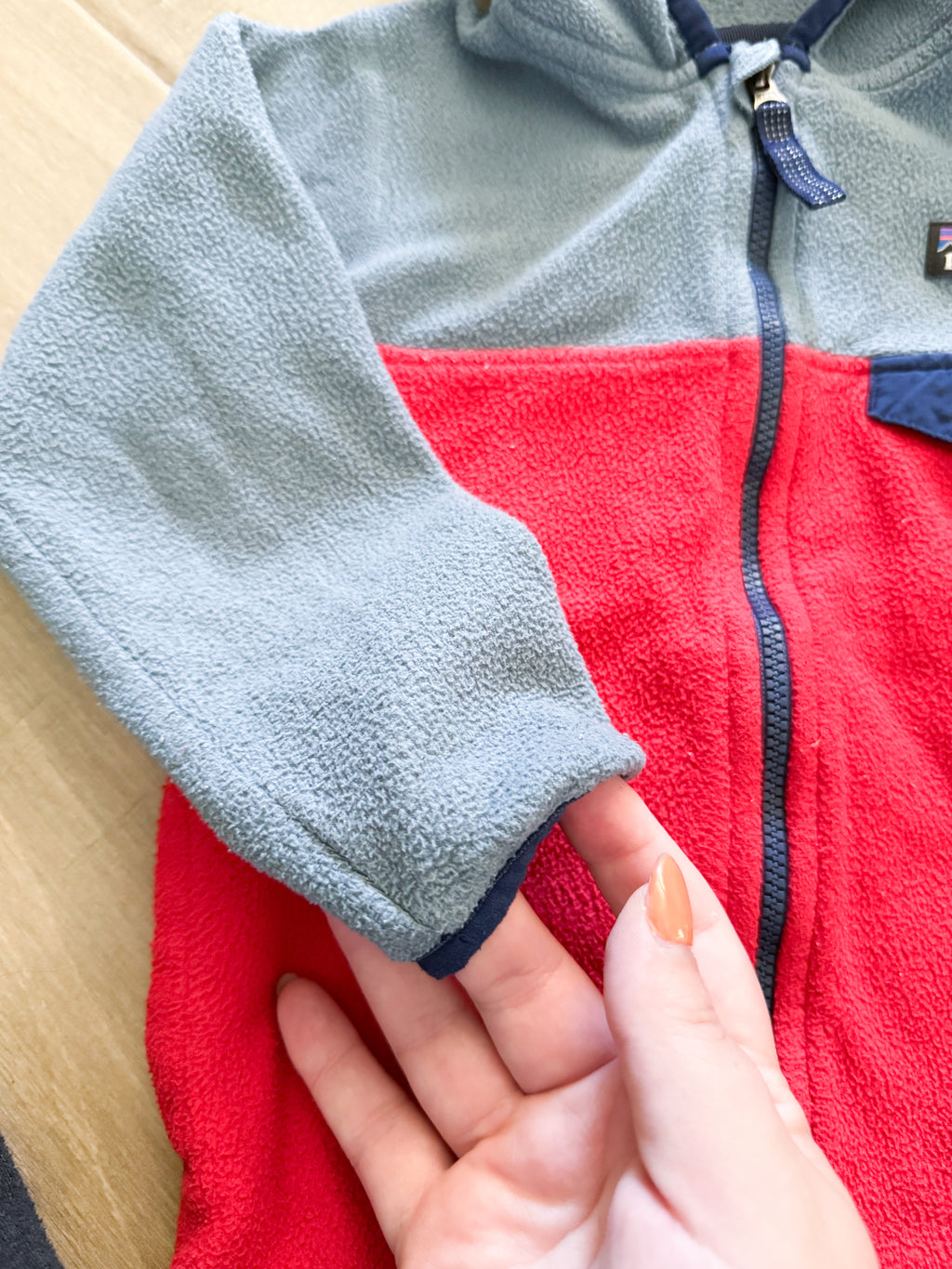 Patagonia- 3T- GUC- Grey red and navy zip up fleece