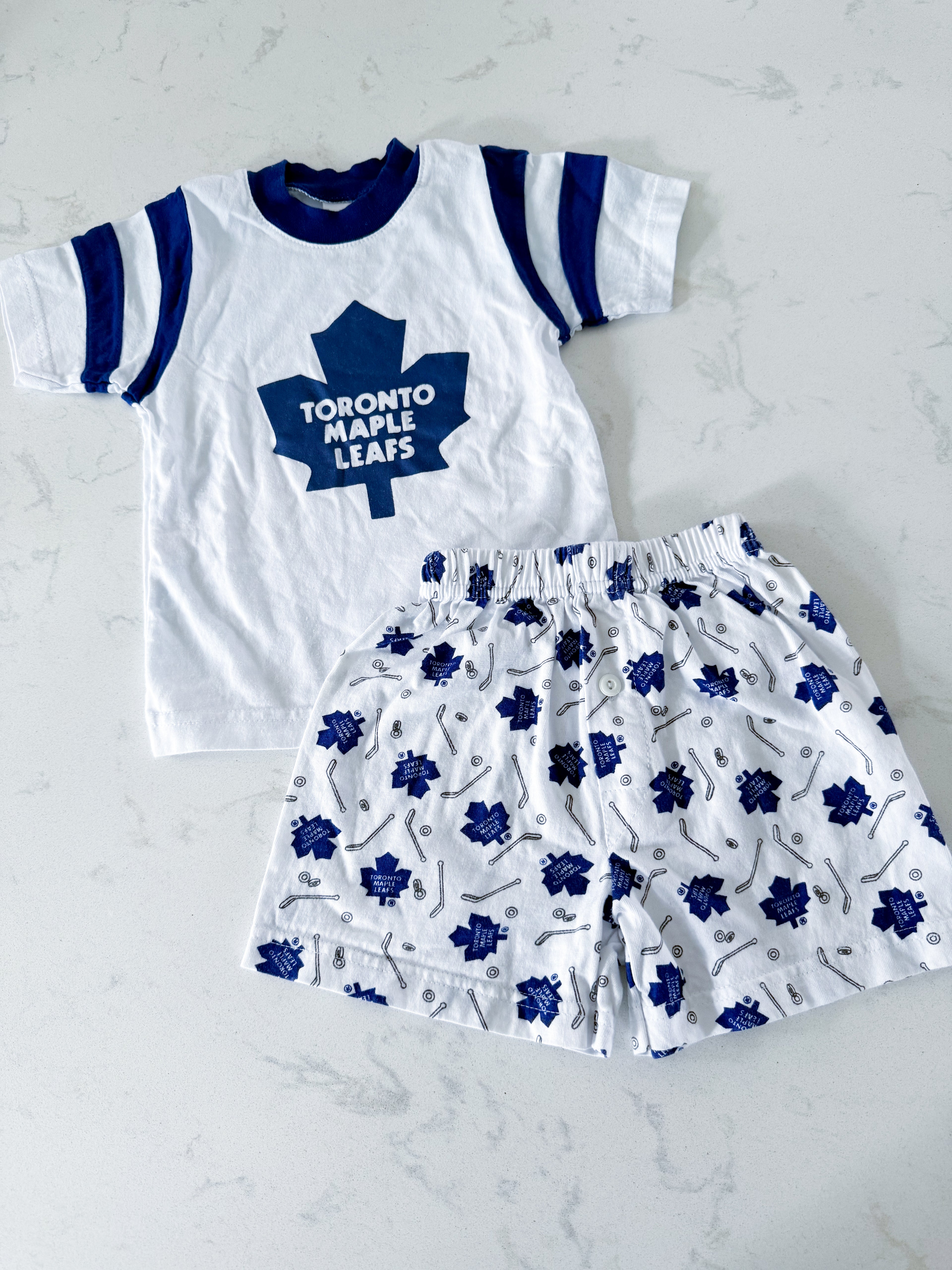 NHL- 18m- GUC- white vintage leafs summer pajamas