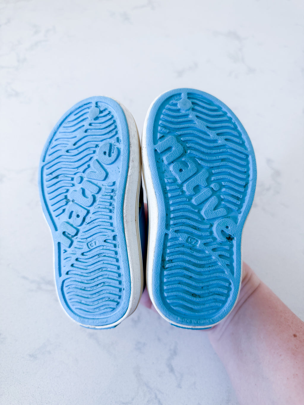 Natives- 7C- GUC- slip ons with comic graphics