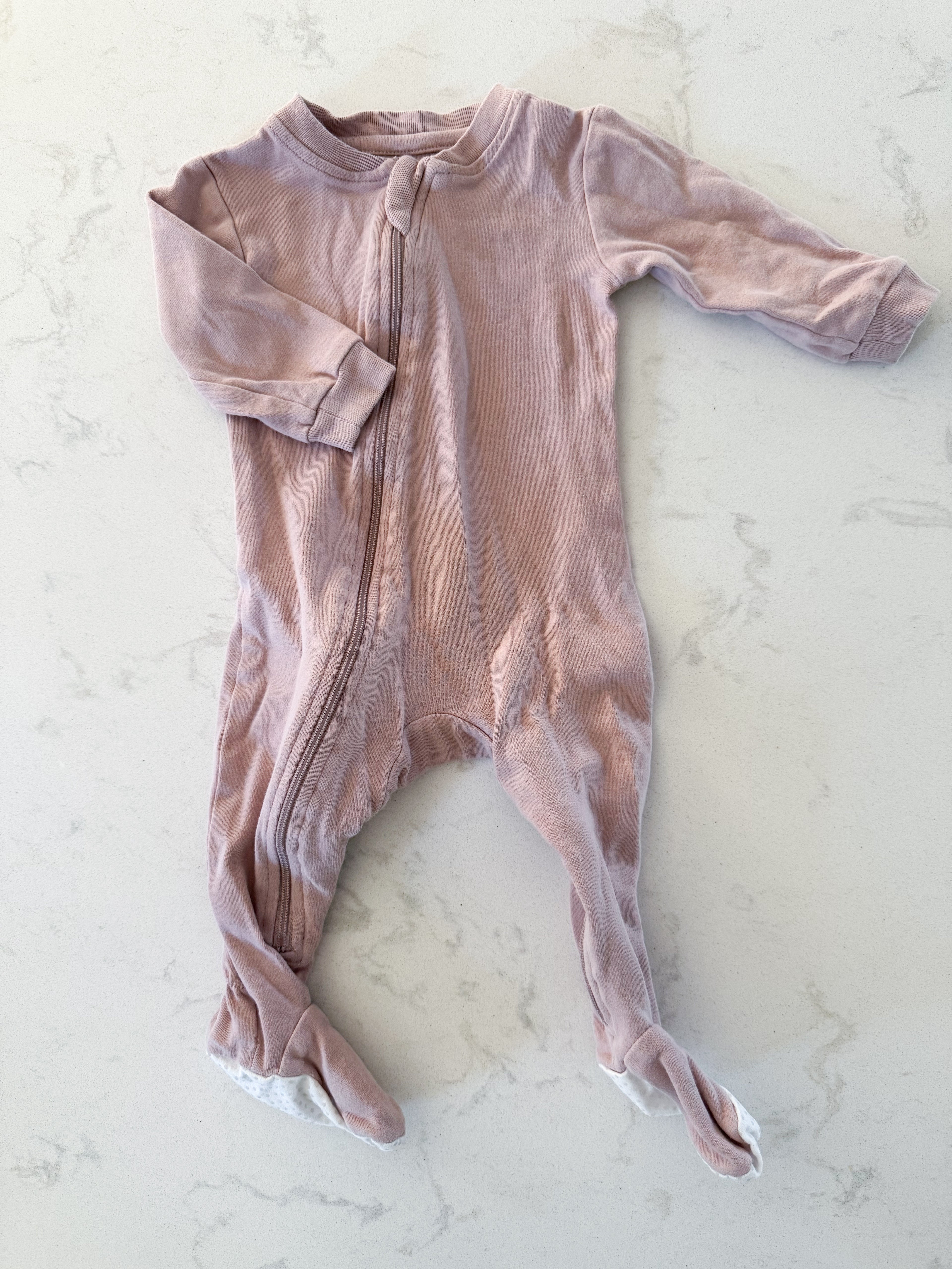 Zippy Jamz- 3-6m- GUC- light purple footie pajamas