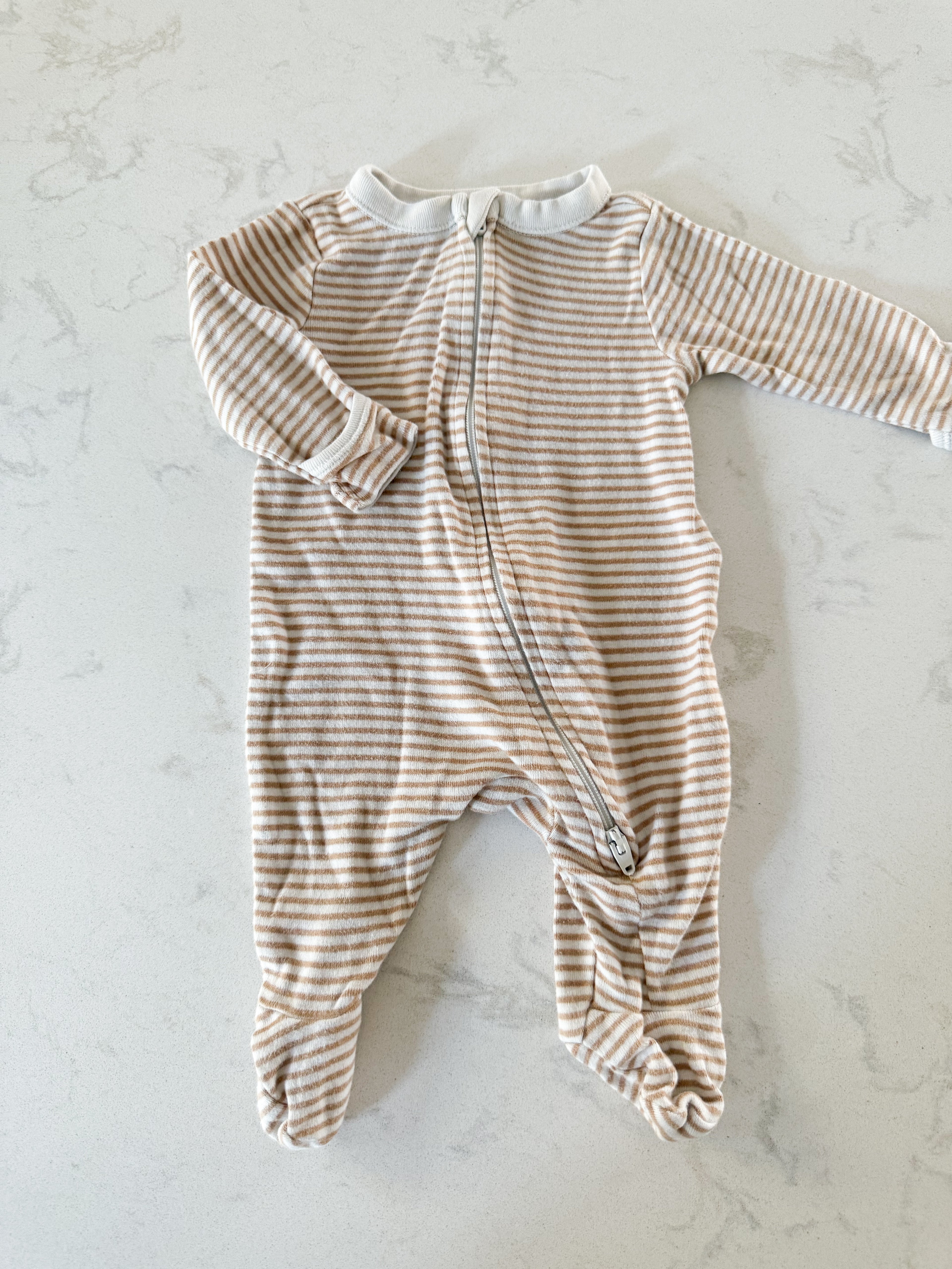 Old Navy- newborn- GUC- beige and white striped zip footie