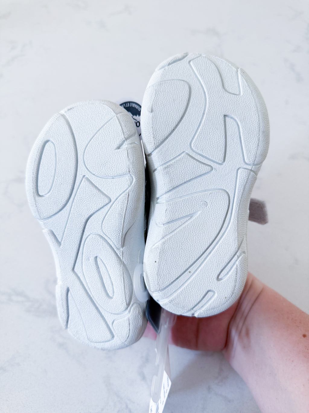 Oshkosh- 6C- BNWT- pastel rainbow coloured strap sandals