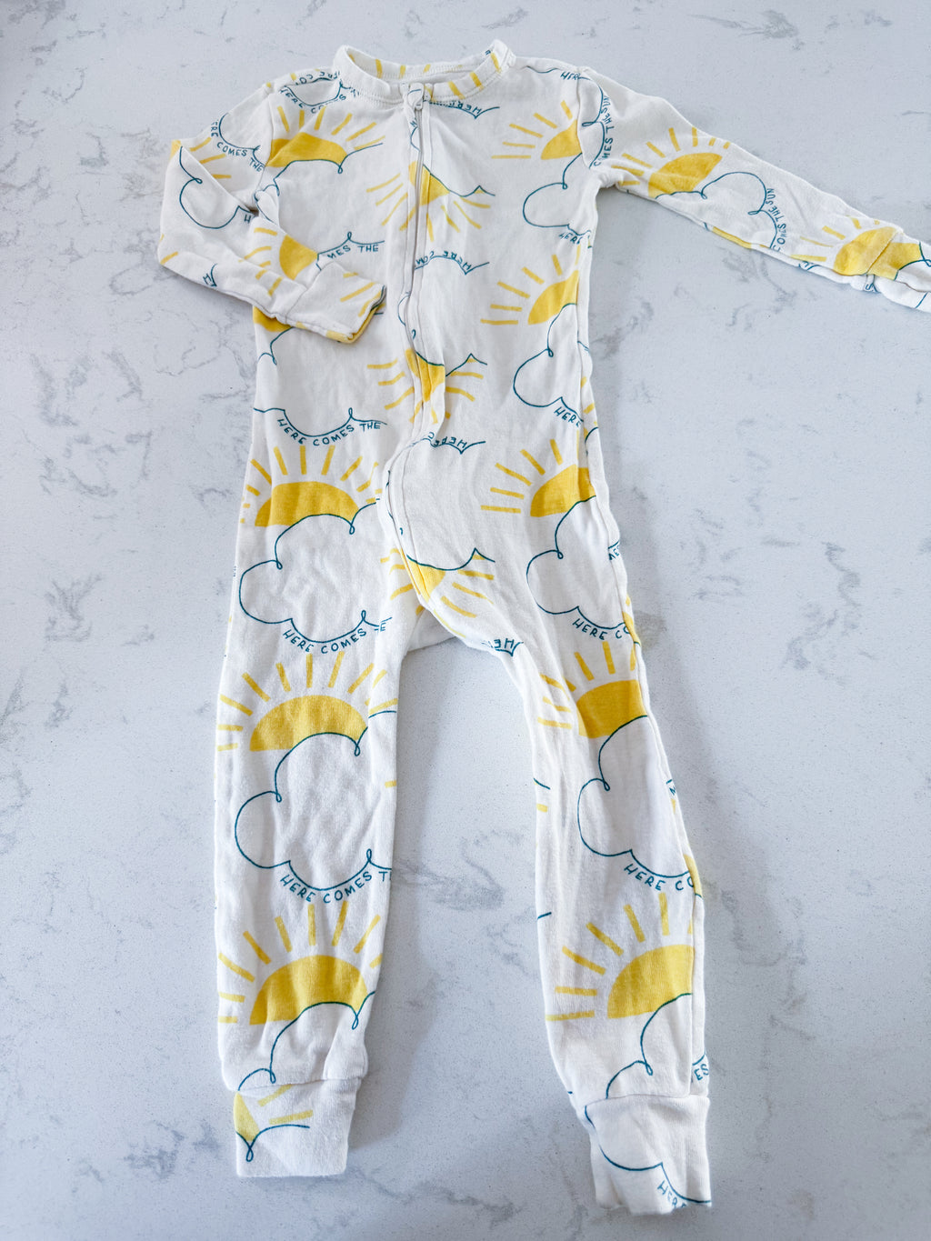 Old Navy- 2T- GUC- white footless zippy jammies with sun graphics