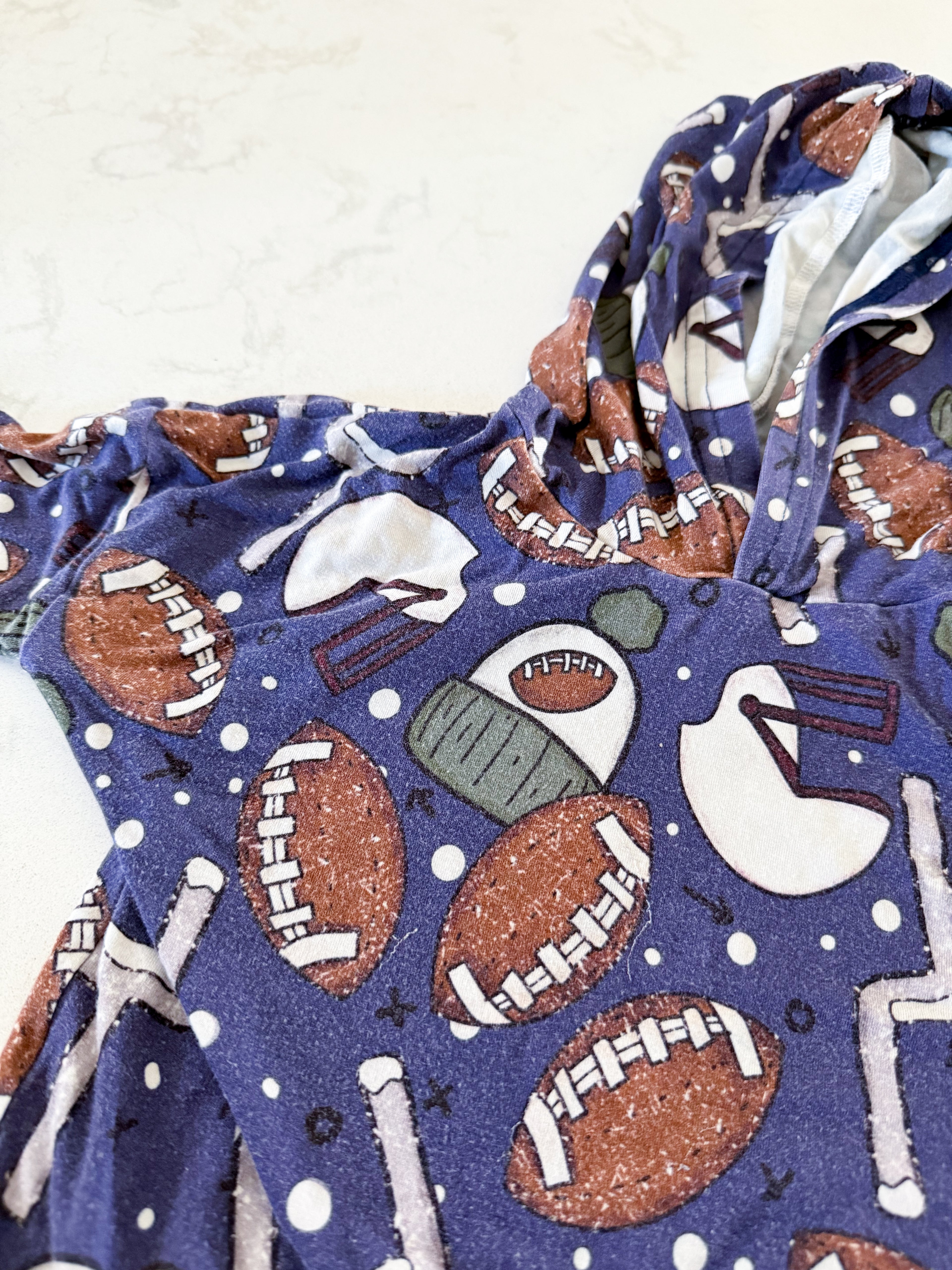 Vi and Jax-6-12m-GUC- purple thin bamboo hoodie with footballs