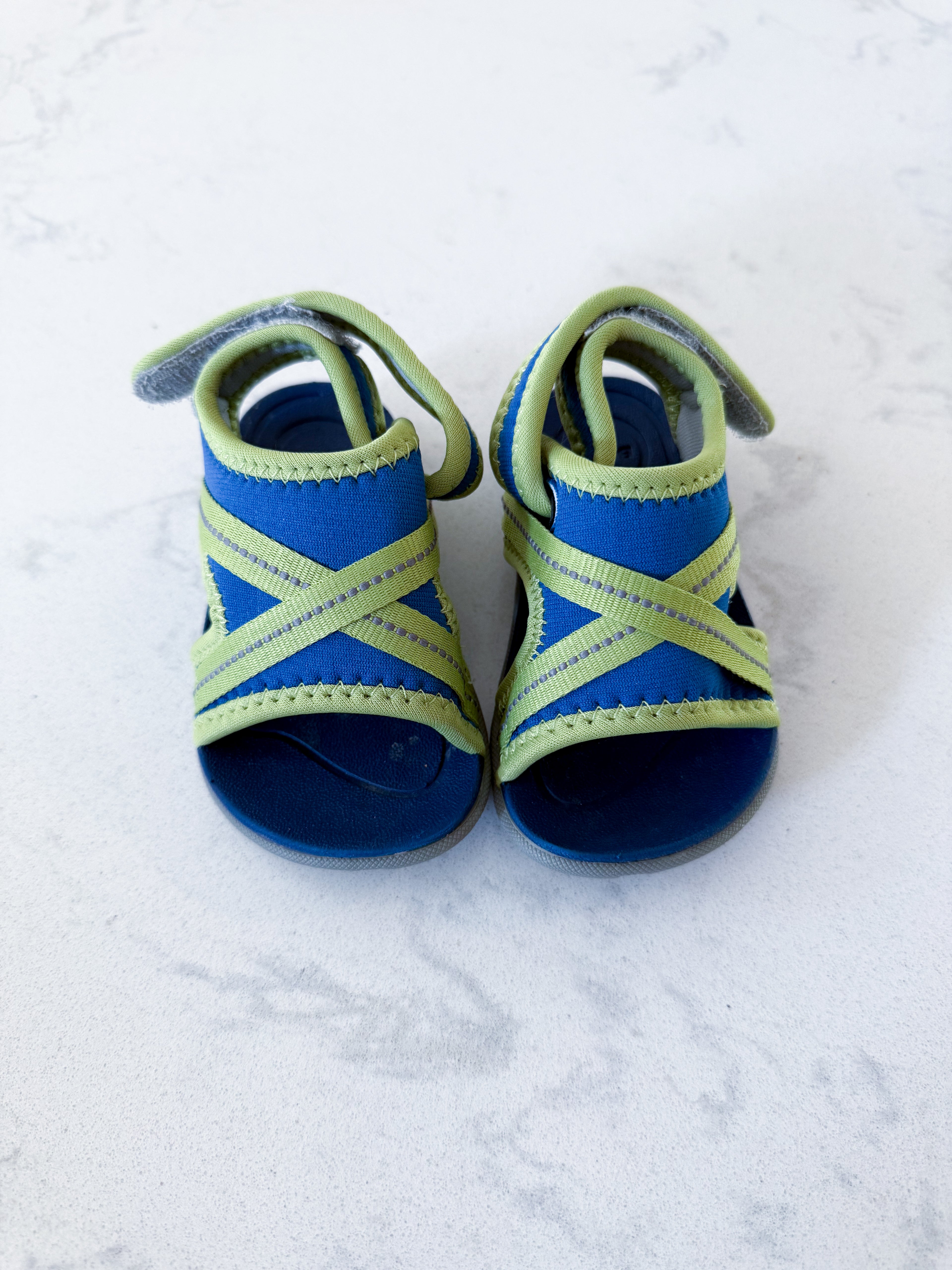 Bogs- 4C- VGUC- green and blue Velcro strap sandals