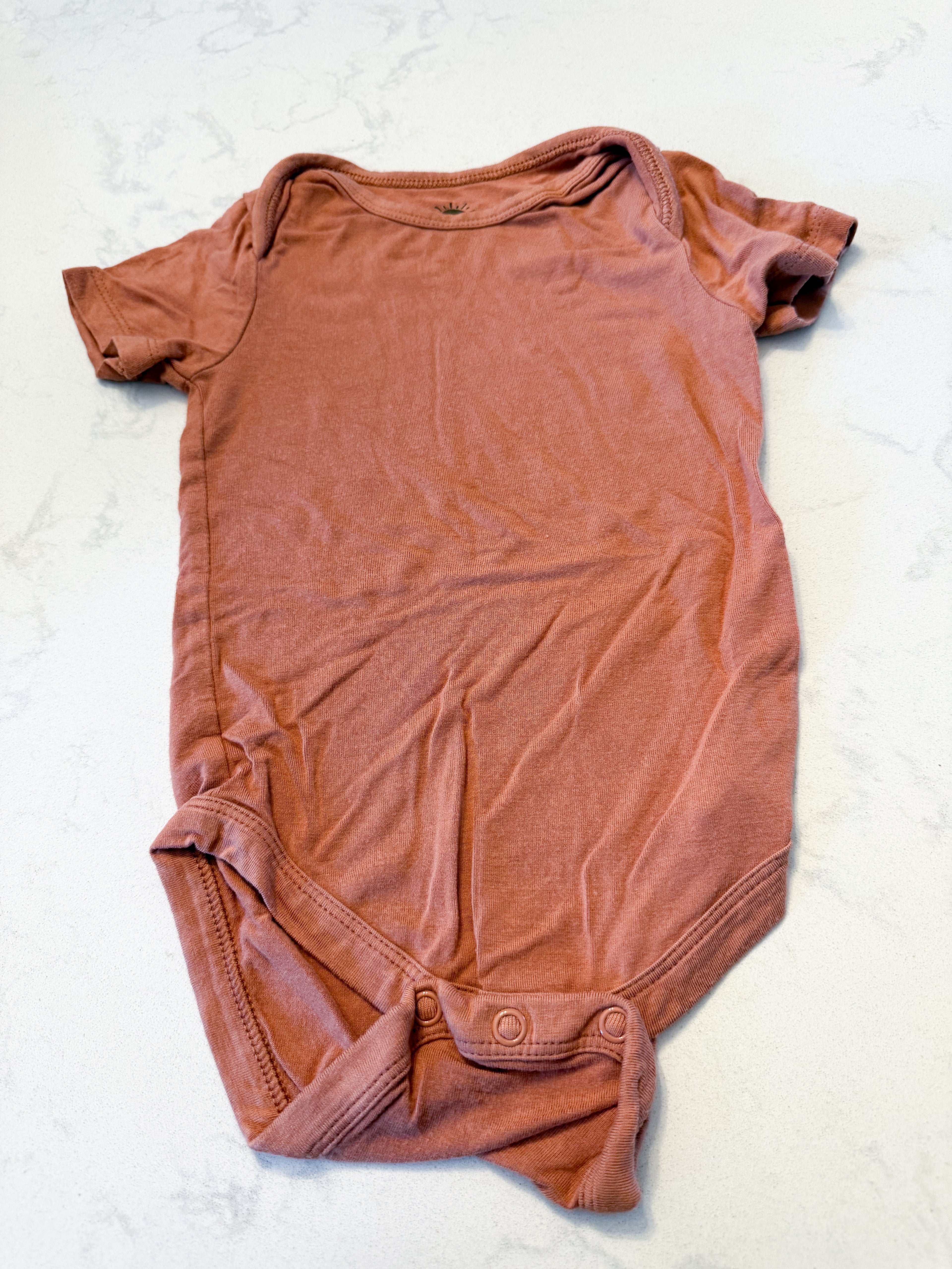 Ploom Baby- 12-18m- GUC- rust brown short sleeve bamboo bodysuit