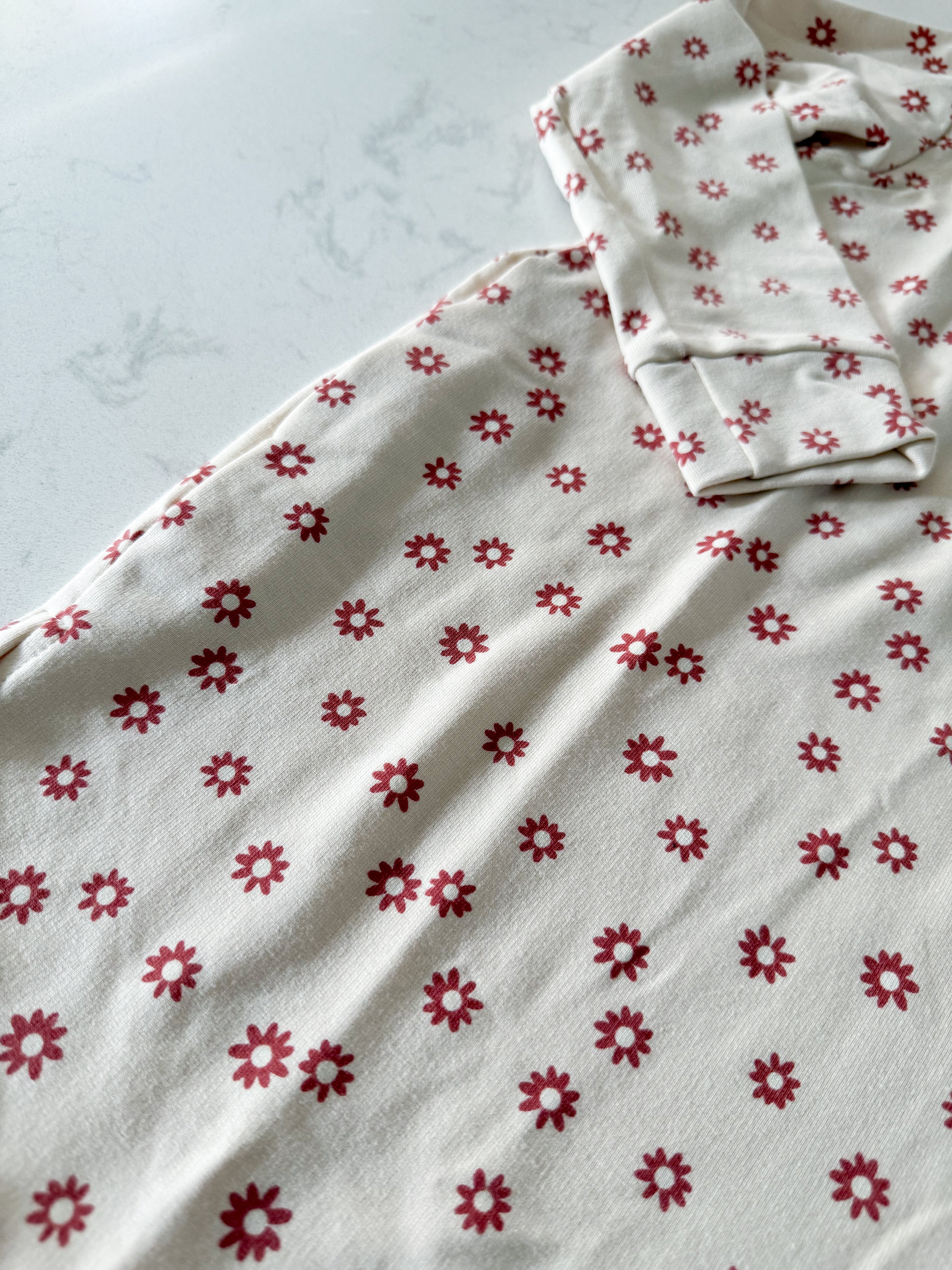 Jax and Lennon- 4-5Y- VGUC- cream sweater dress with red florals