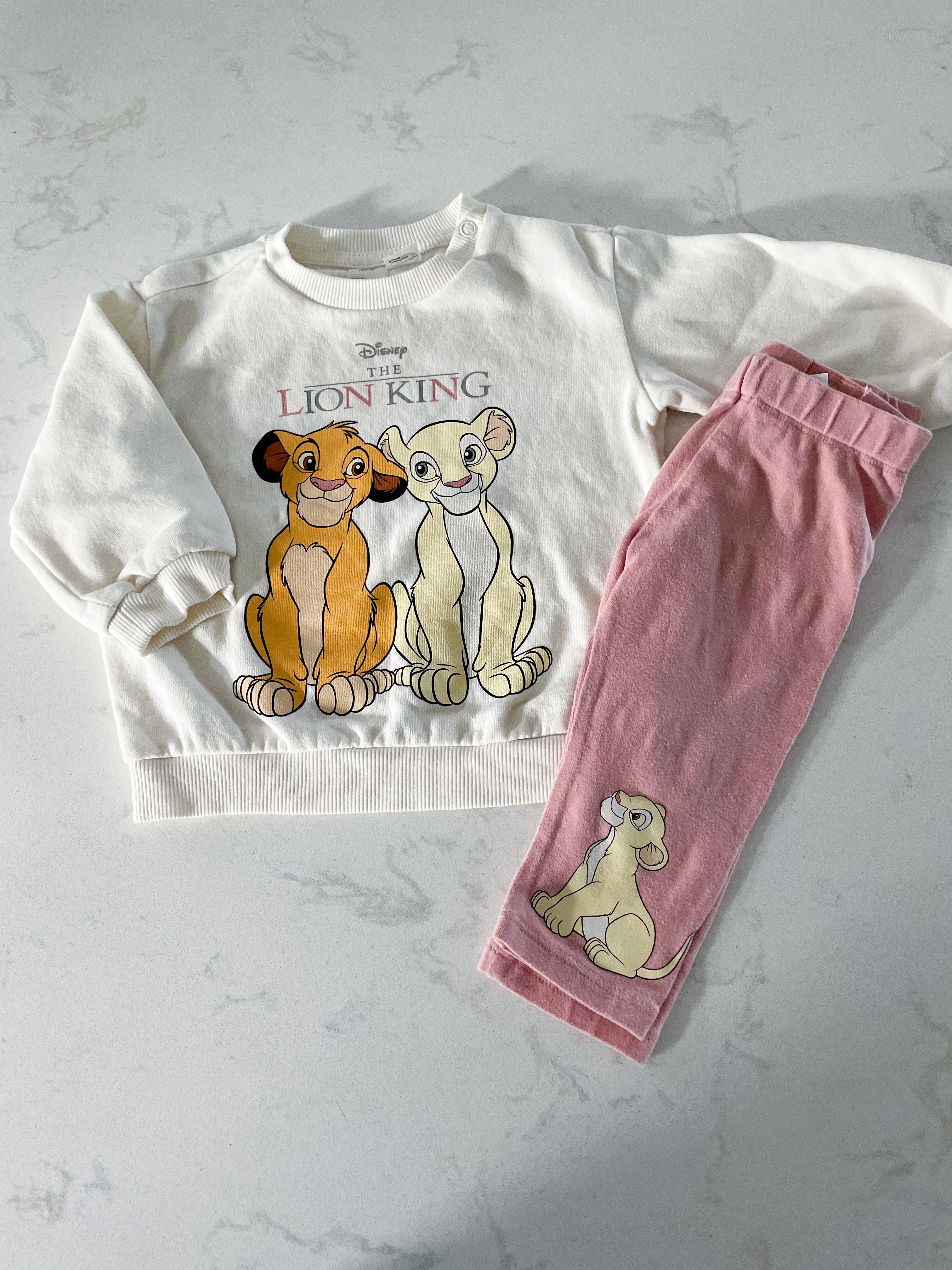 H&M-9m-PLAY- Lion King pink and white sweat set