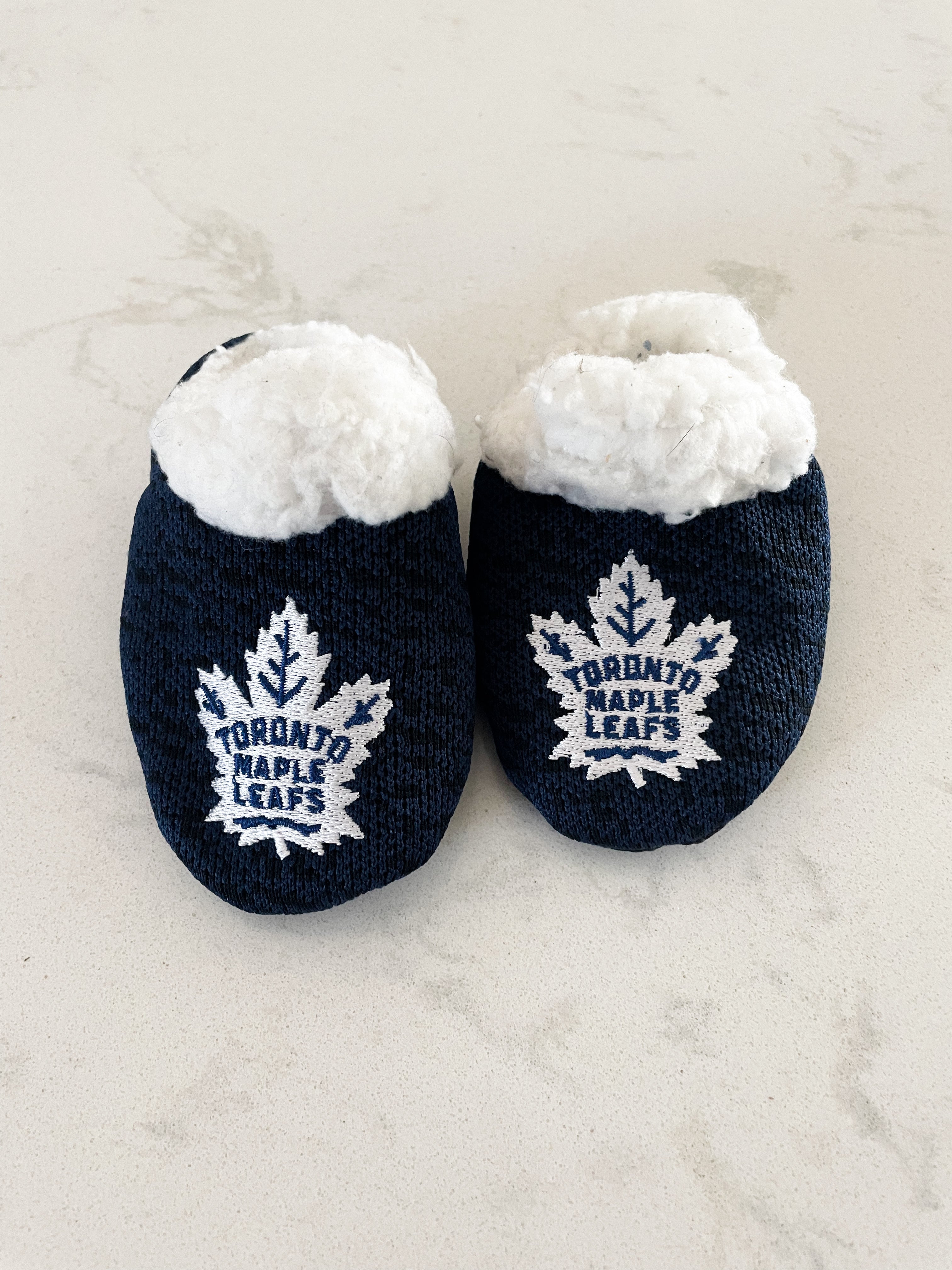 Foco- NHL- Toronto Maple Leaf slippers- newborn
