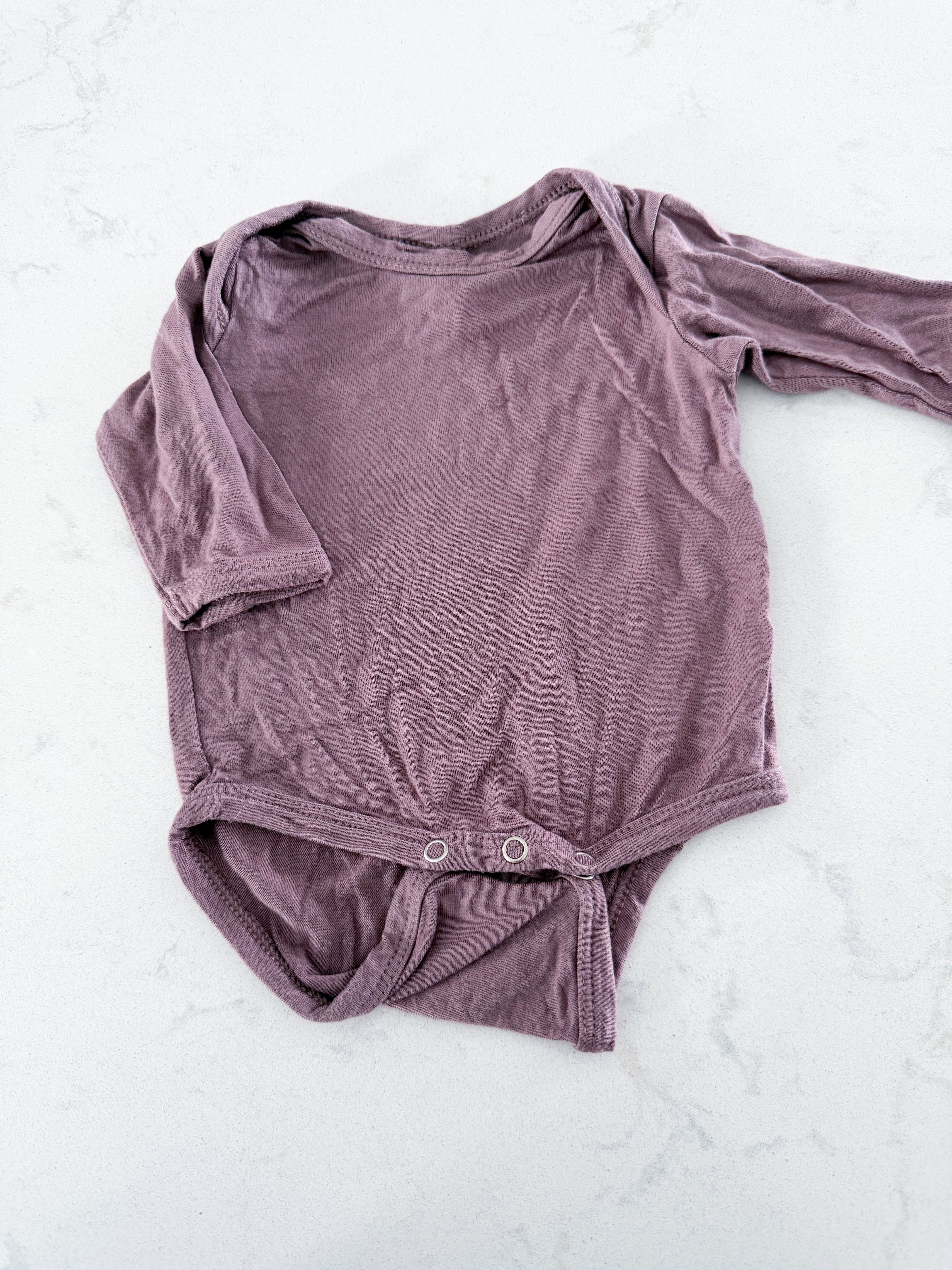 Kate Quinn- newborn- GUC- purple long sleeve bamboo bodysuit