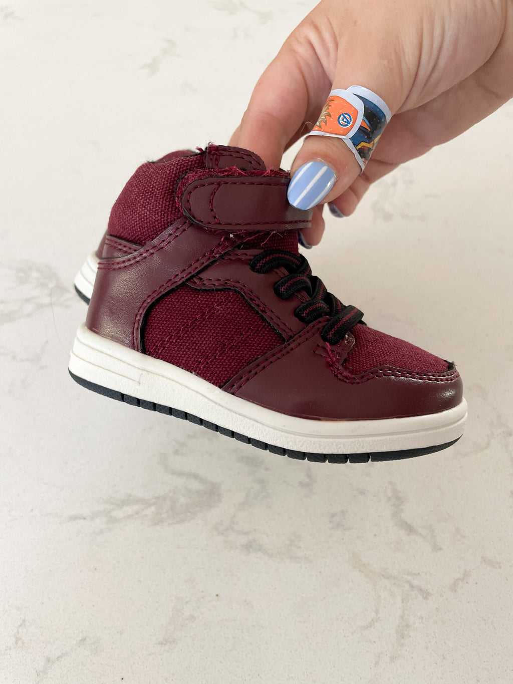 The Children’s Place- 4C- Burgundy high top sneakers