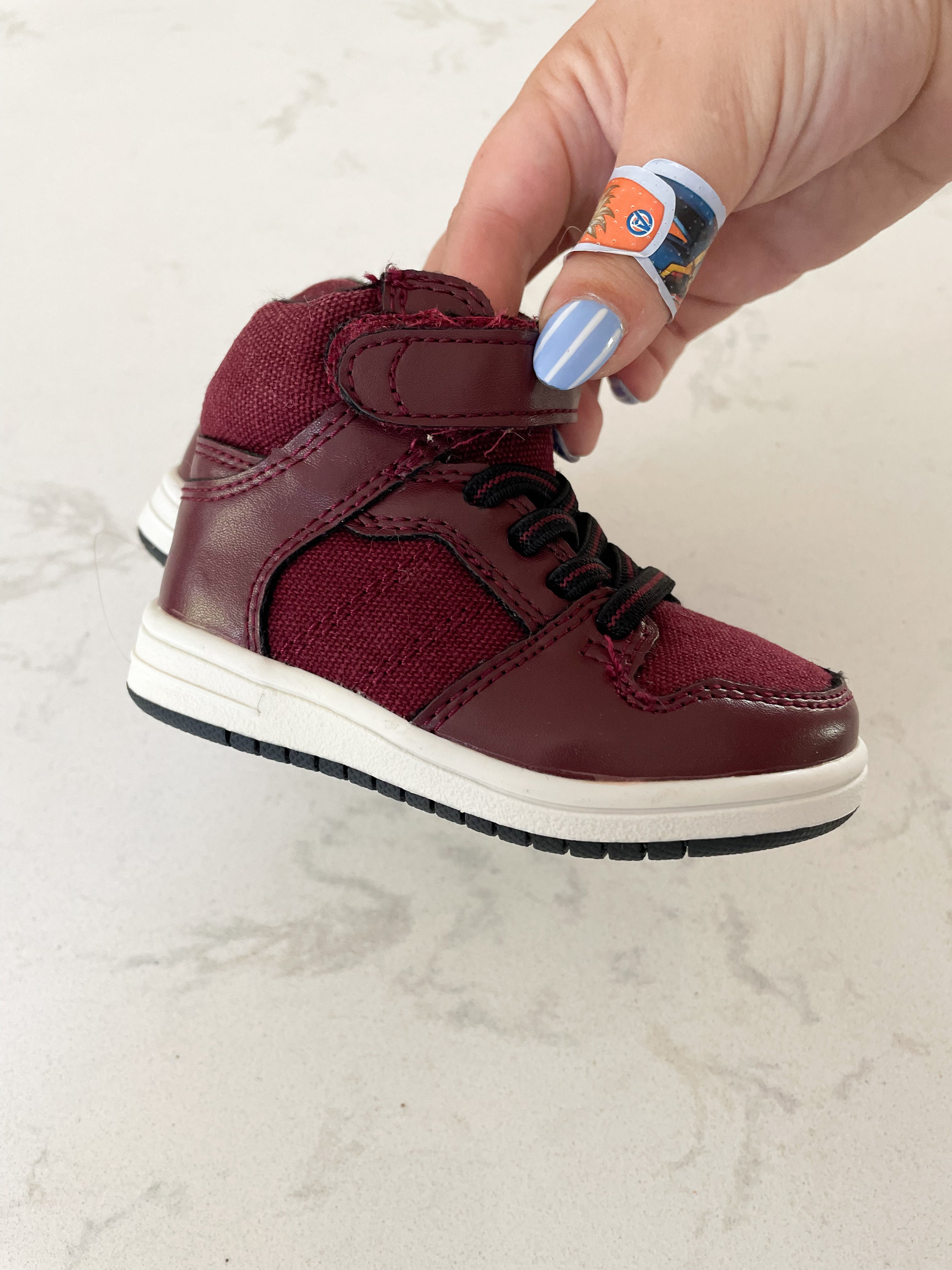 The Children’s Place- 4C- Burgundy high top sneakers