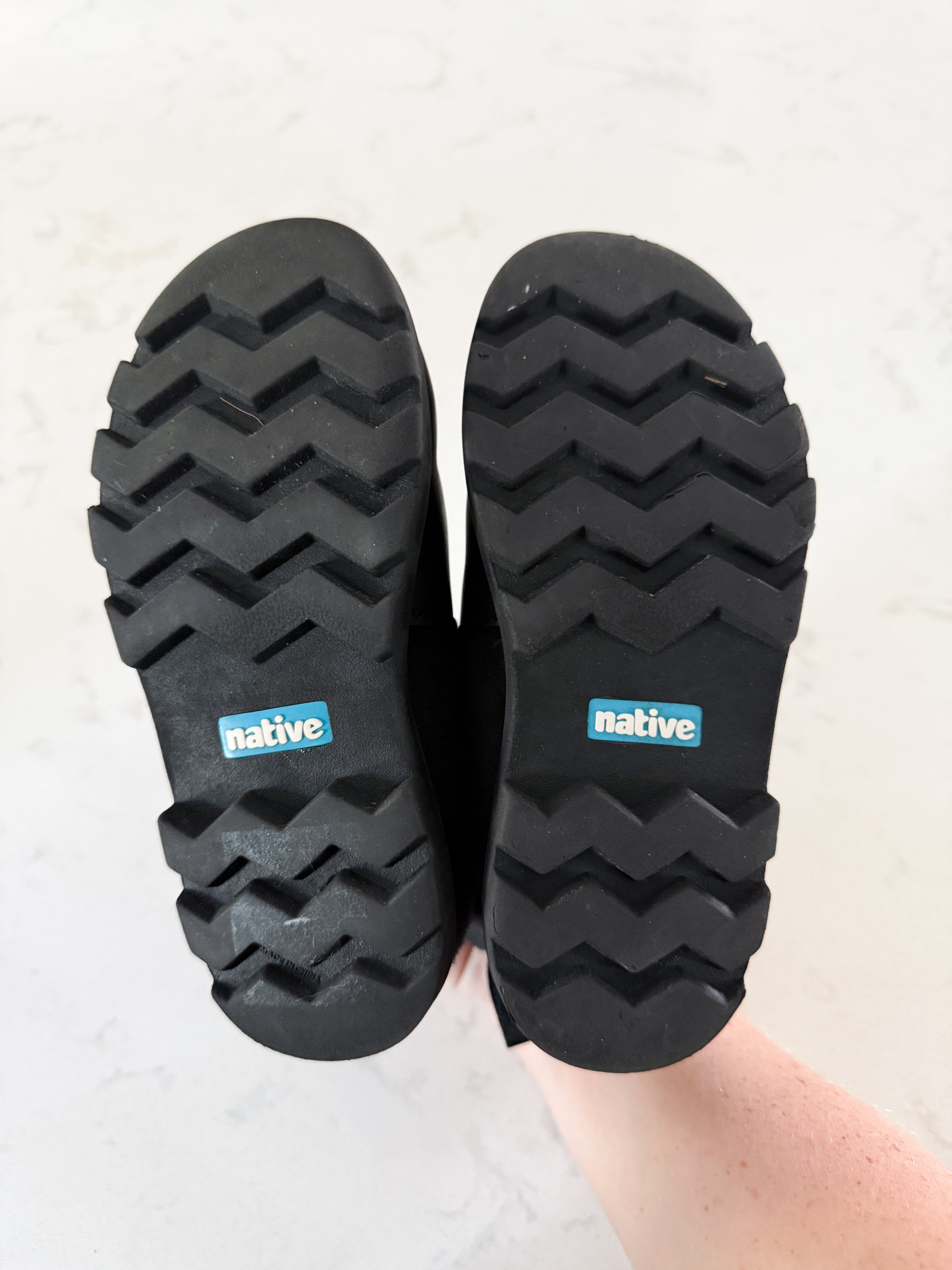 Native- 13C- GUC- black booties
