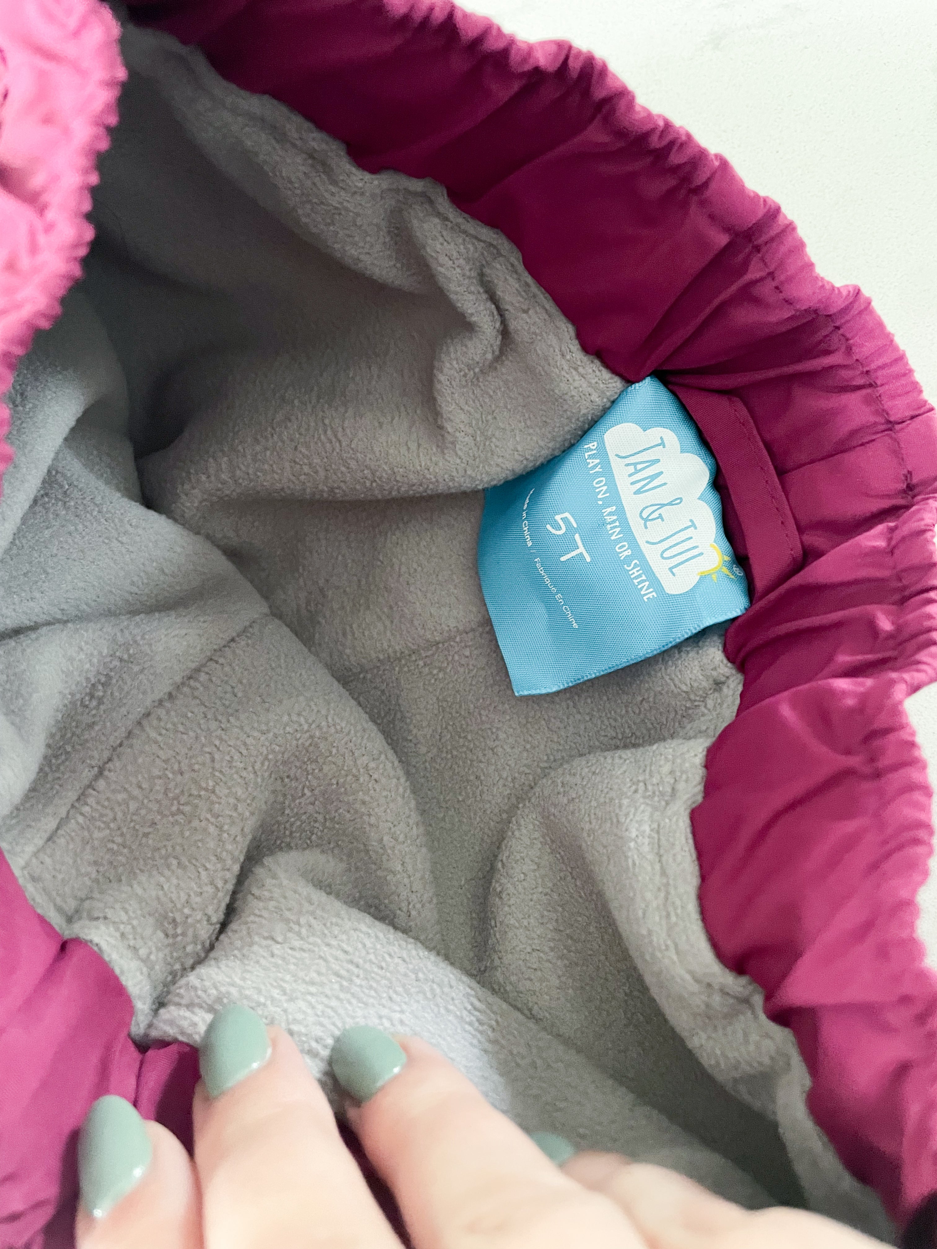 Jan and Jul- 5T-VGUC- dark pink fleece lined splash pants