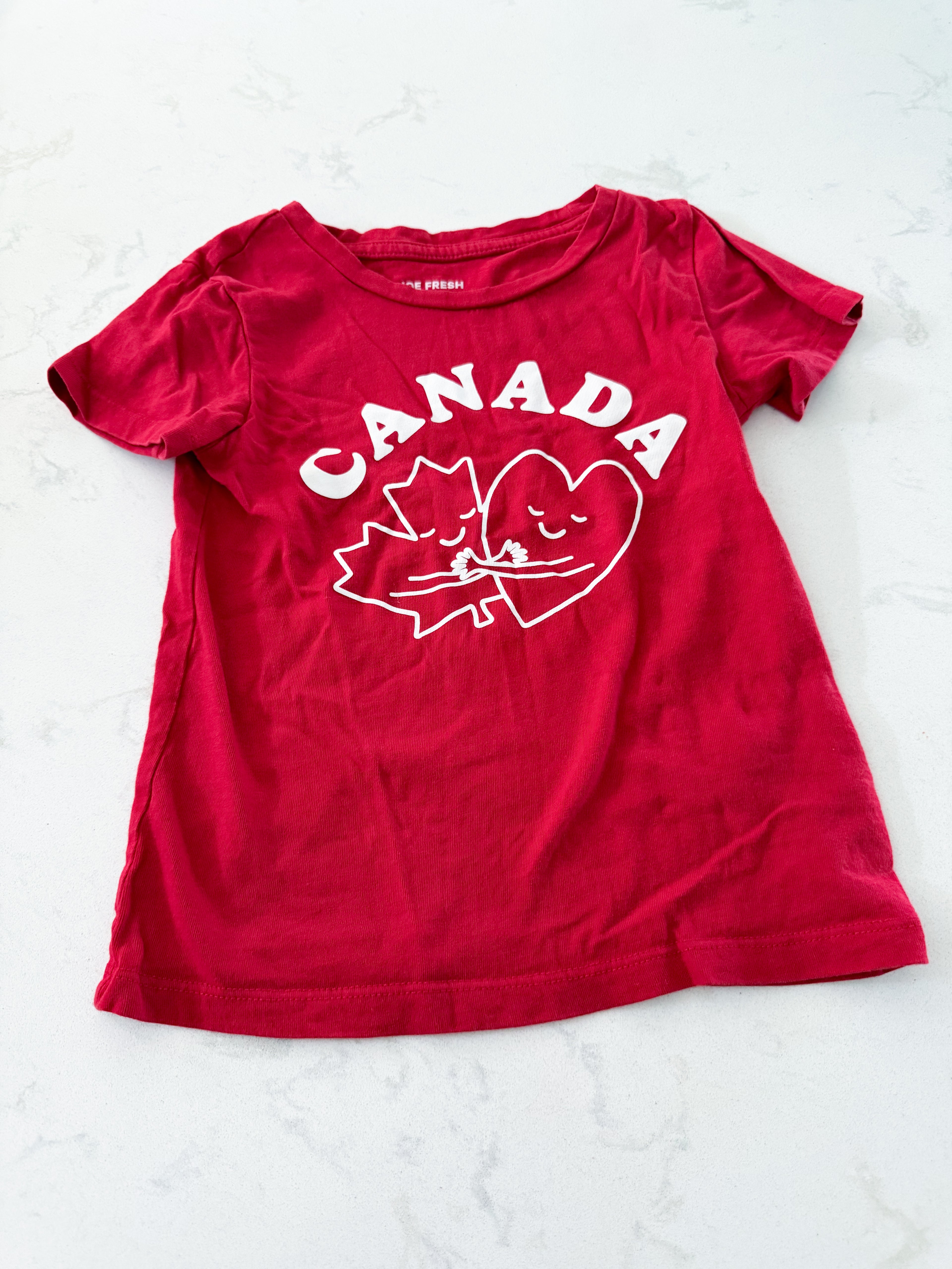 Joe Fresh- 5T- VGUC- red t shirt with Canada graphic
