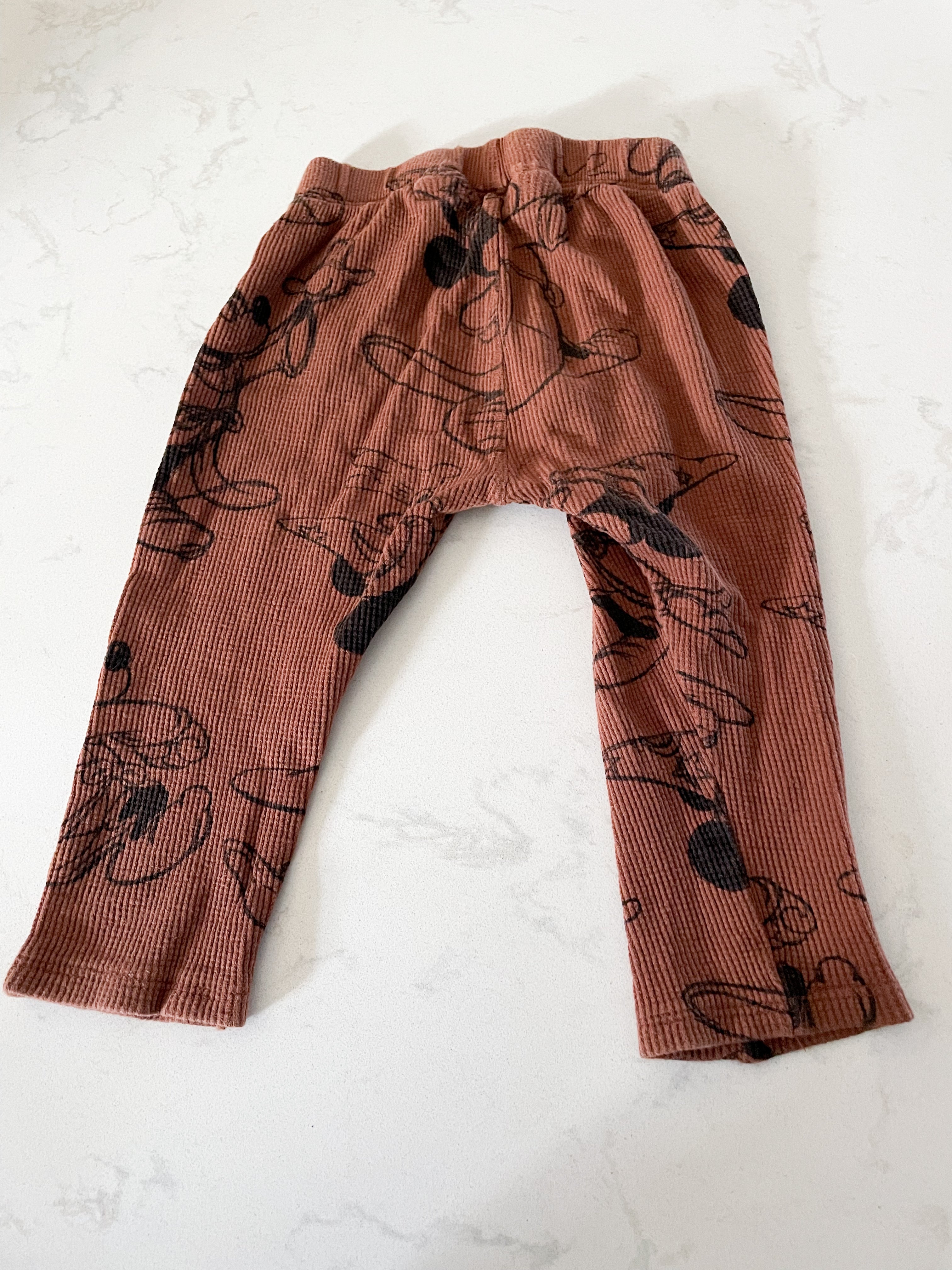 Zara-18-24m-GUC- brown waffle knit leggings Fantasia