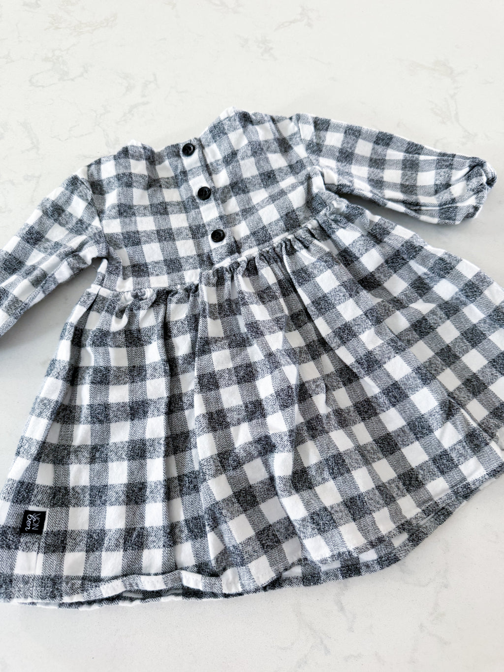Vonbon- 3-6m- VGUC- grey and white checkered long sleeve dress