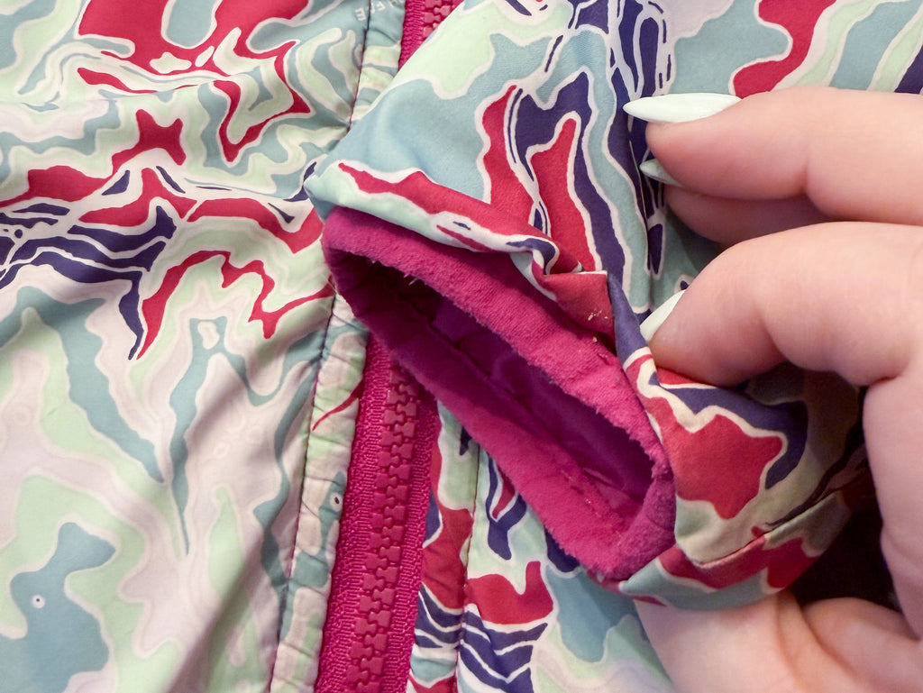 The North Face- 5T- PLAYYYYY- reversible thin spring puffer jacket with pink mint green and purple marbling pattern