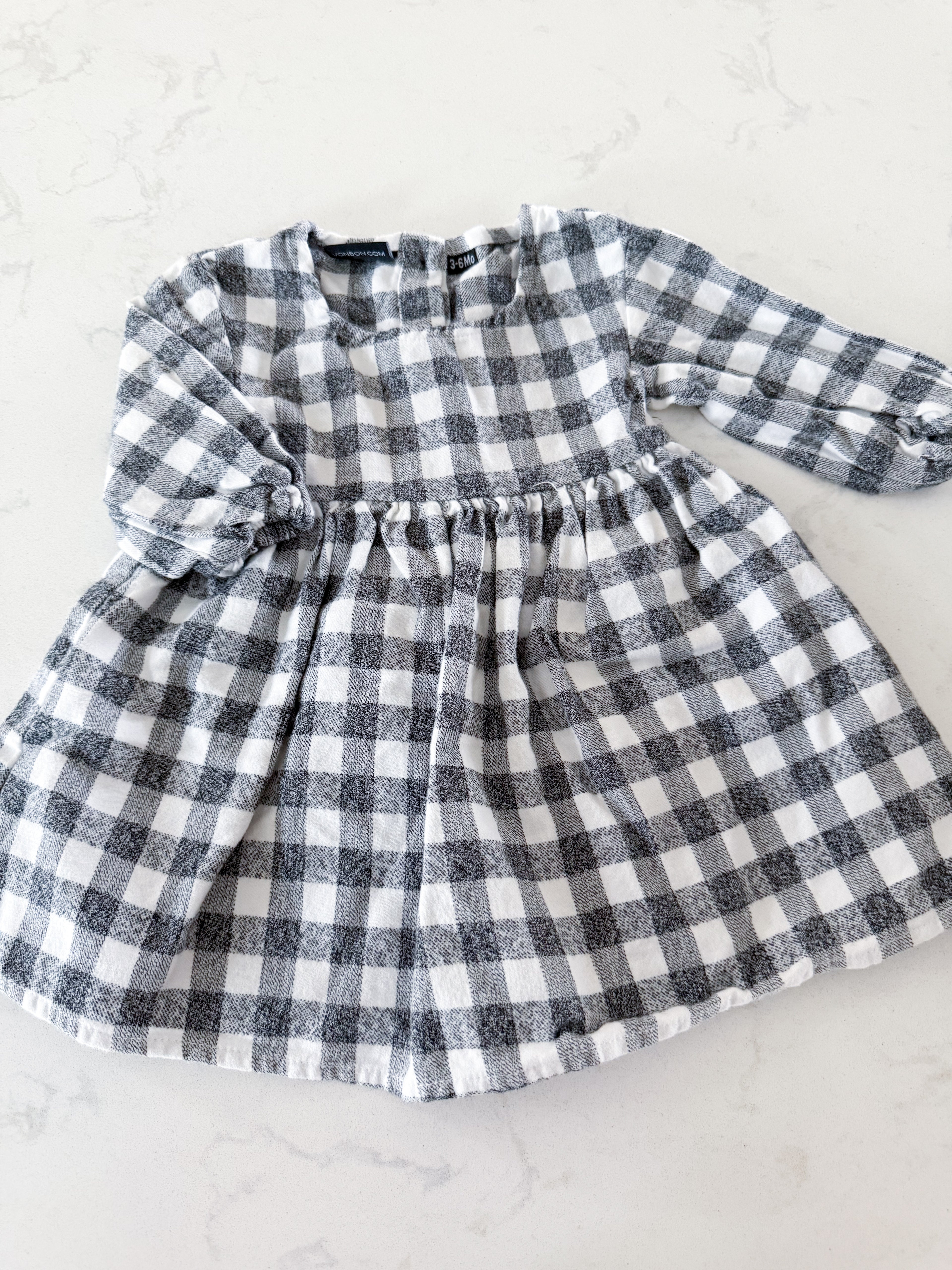 Vonbon- 3-6m- VGUC- grey and white checkered long sleeve dress