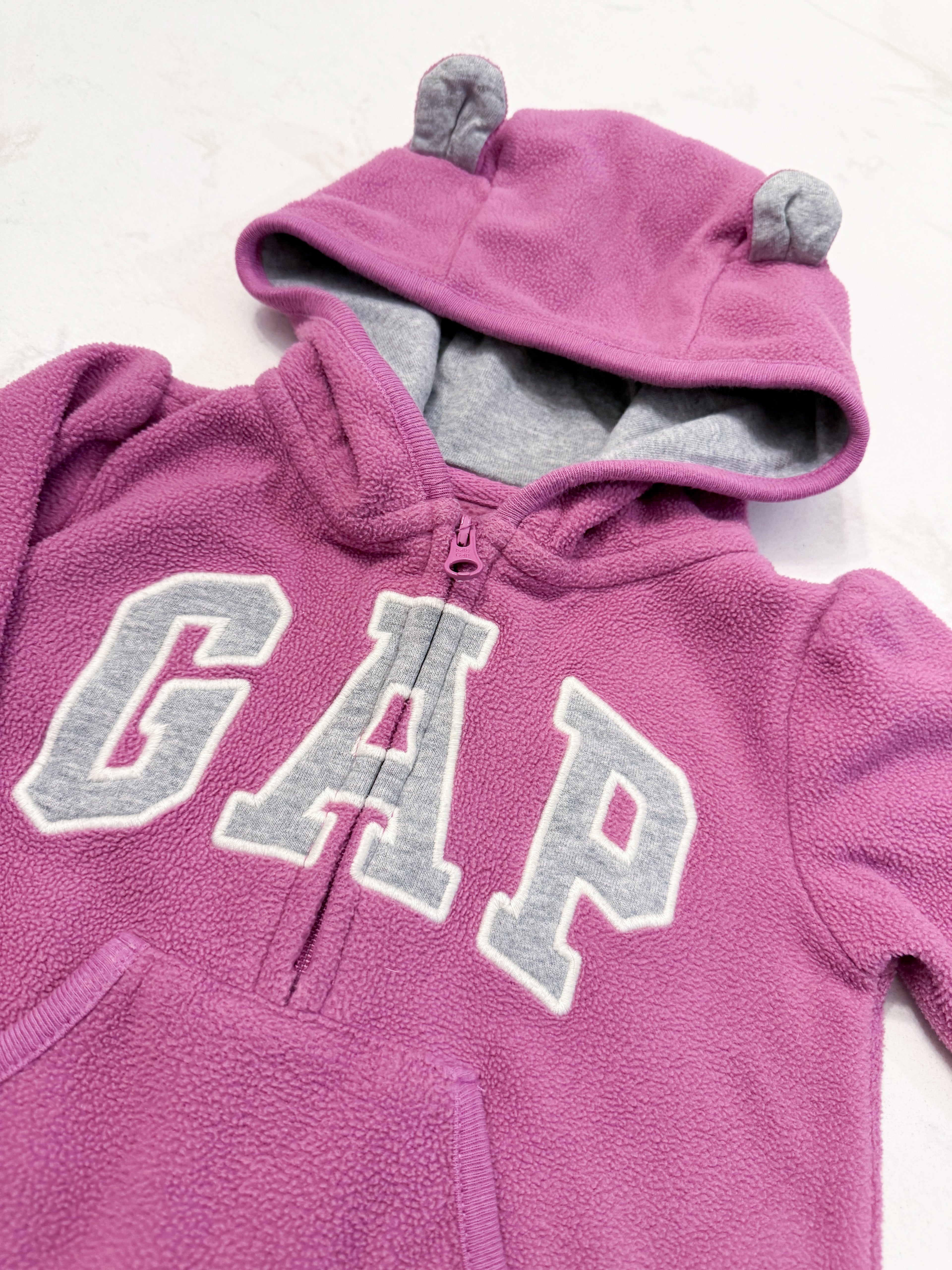 Gap- 6-12m- GUC- purple fleece bunting suit