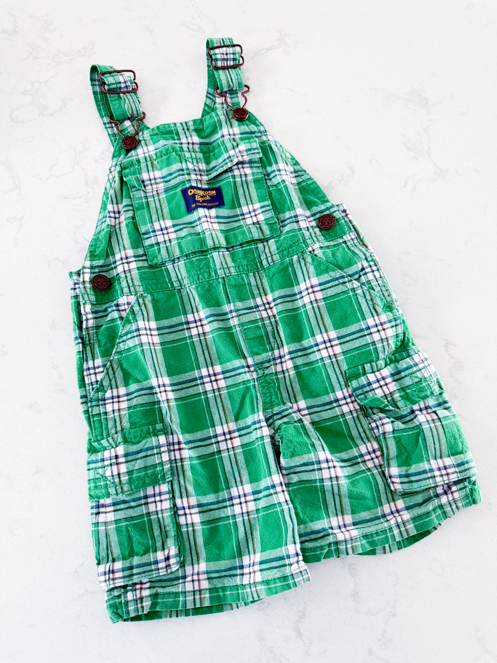 Oshkosh (2004)- 18m- GUC- green plaid short overalls