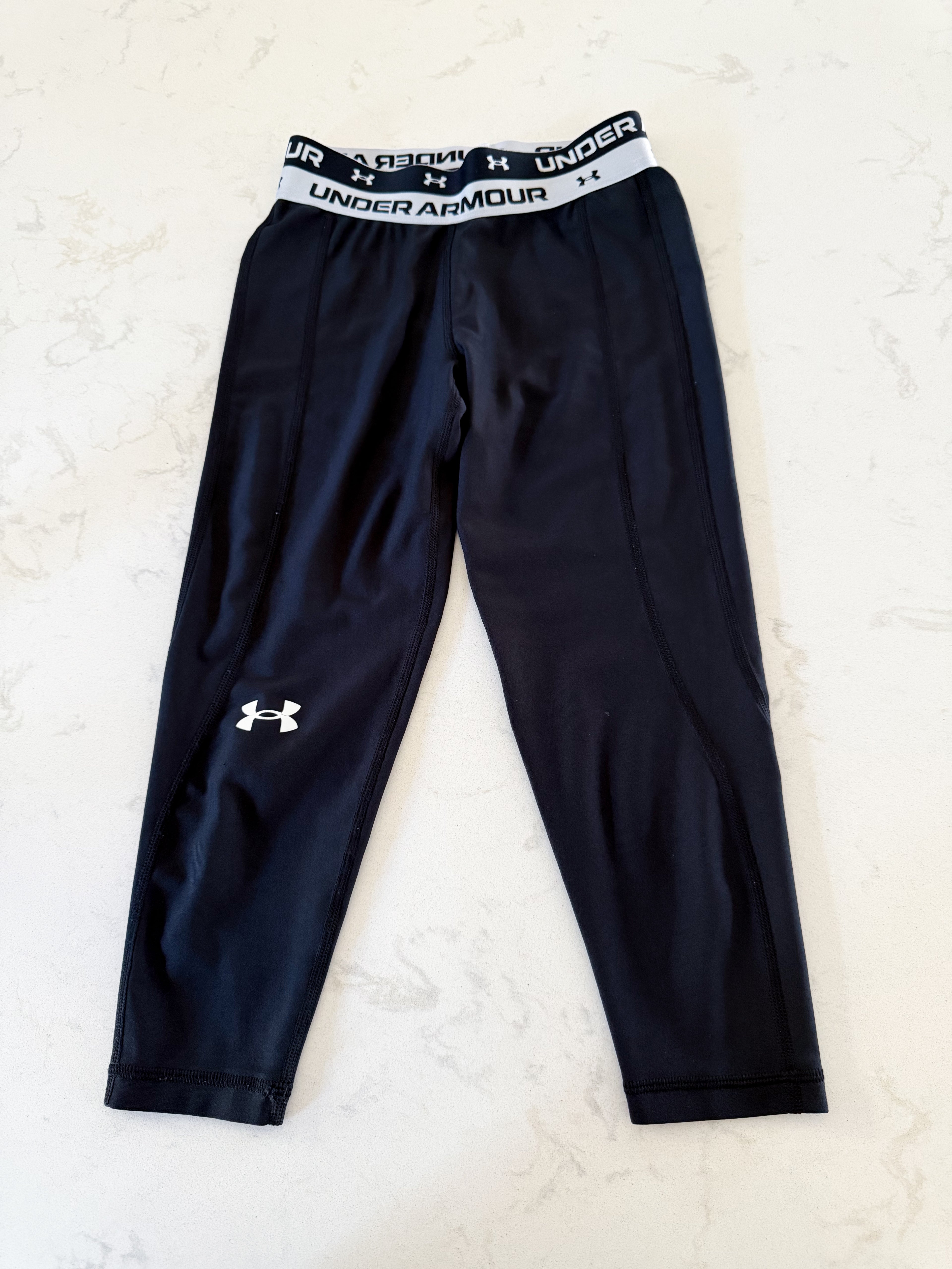 Under Armour- 8Y- VGUC- black athletic pants with waist band
