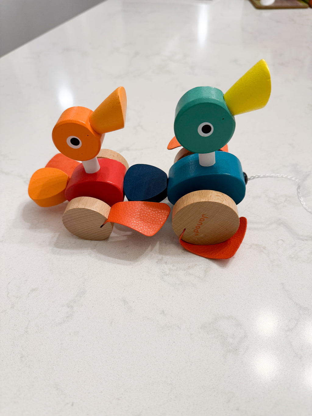 Janos- pull along flappy ducks- VGUC