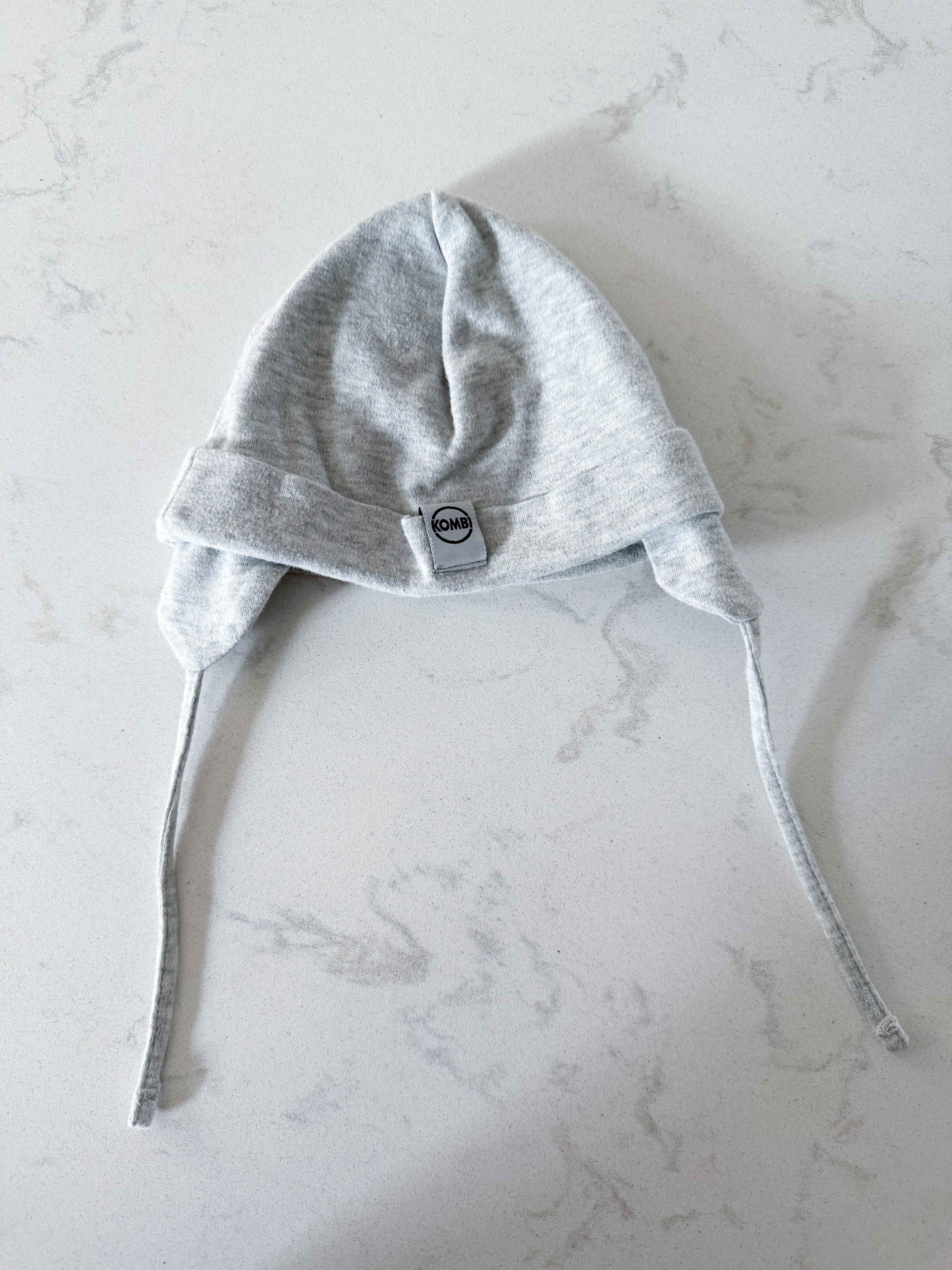 Kombi- infant- VGUC- light grey fall hat