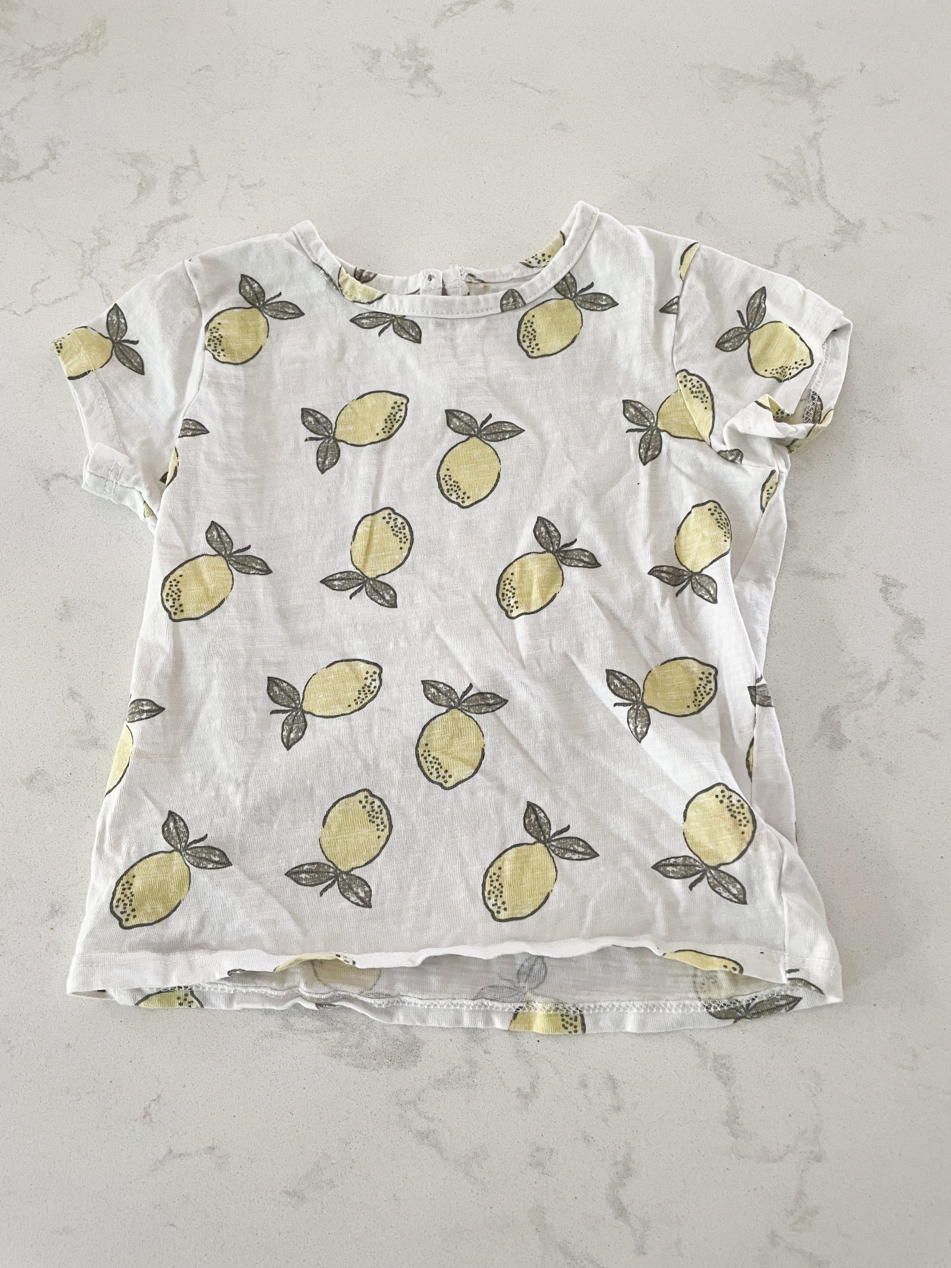 George-3T- VGUC- white t shirt with lemons