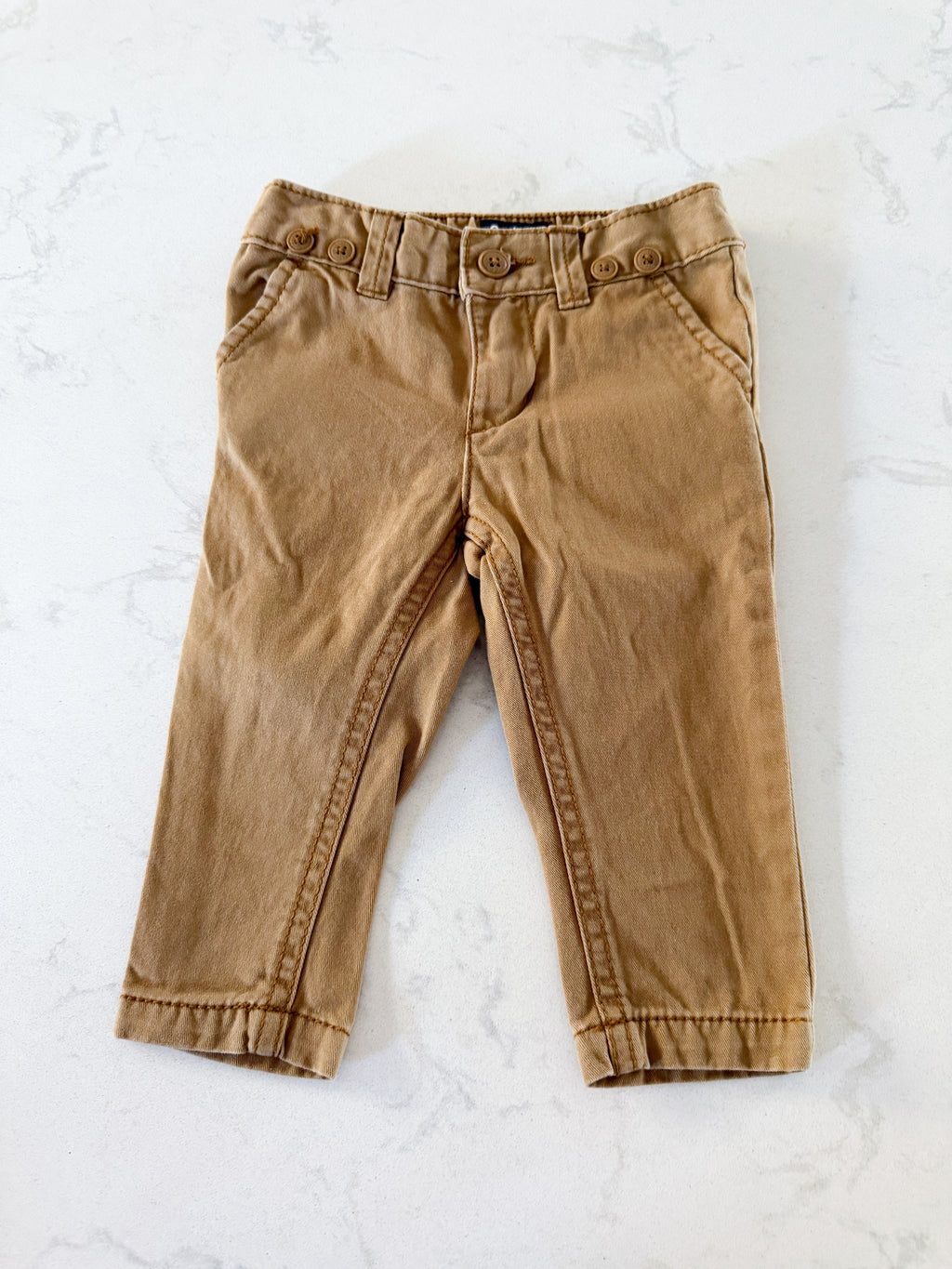 Oshkosh- 6-9m- GUC- beige khaki pants with buttons for suspender attachment