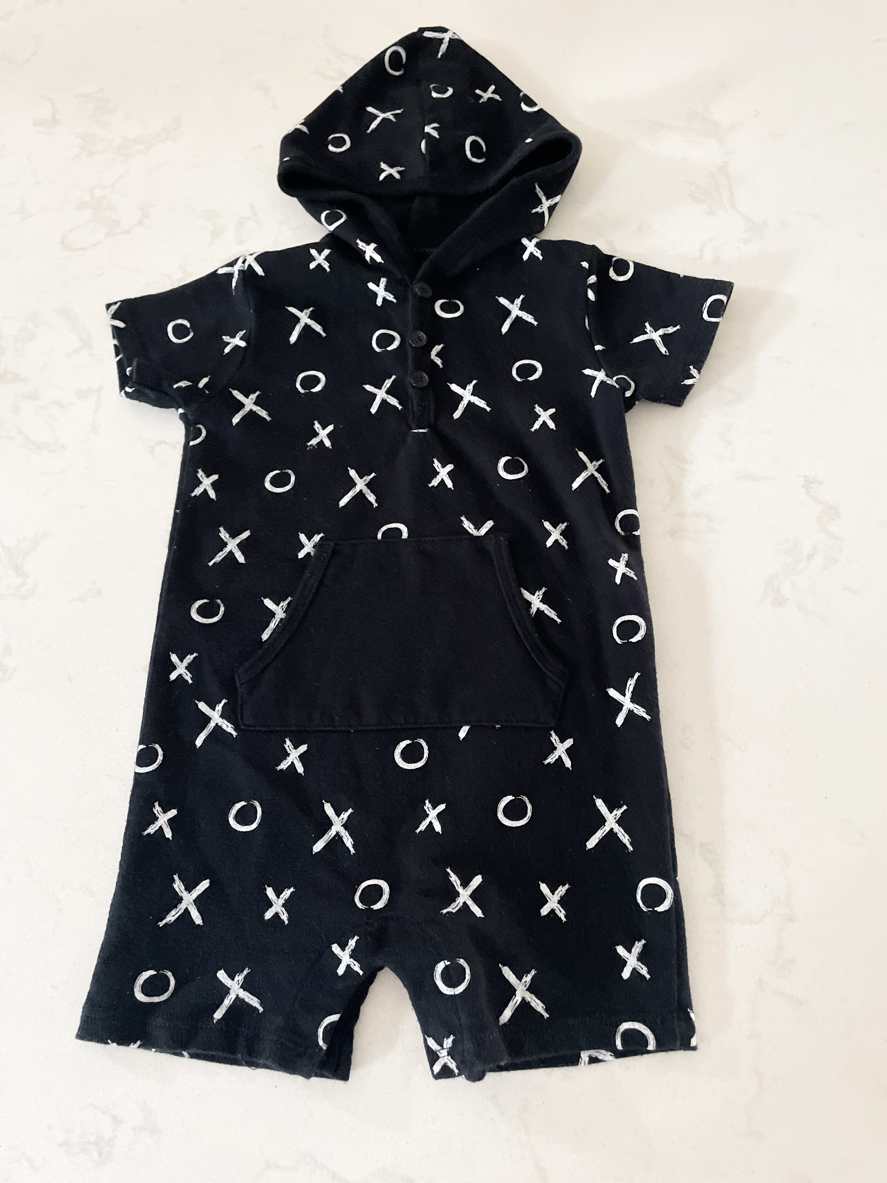 PL Baby-18m-GUC- black hooded shorts romper with x and o
