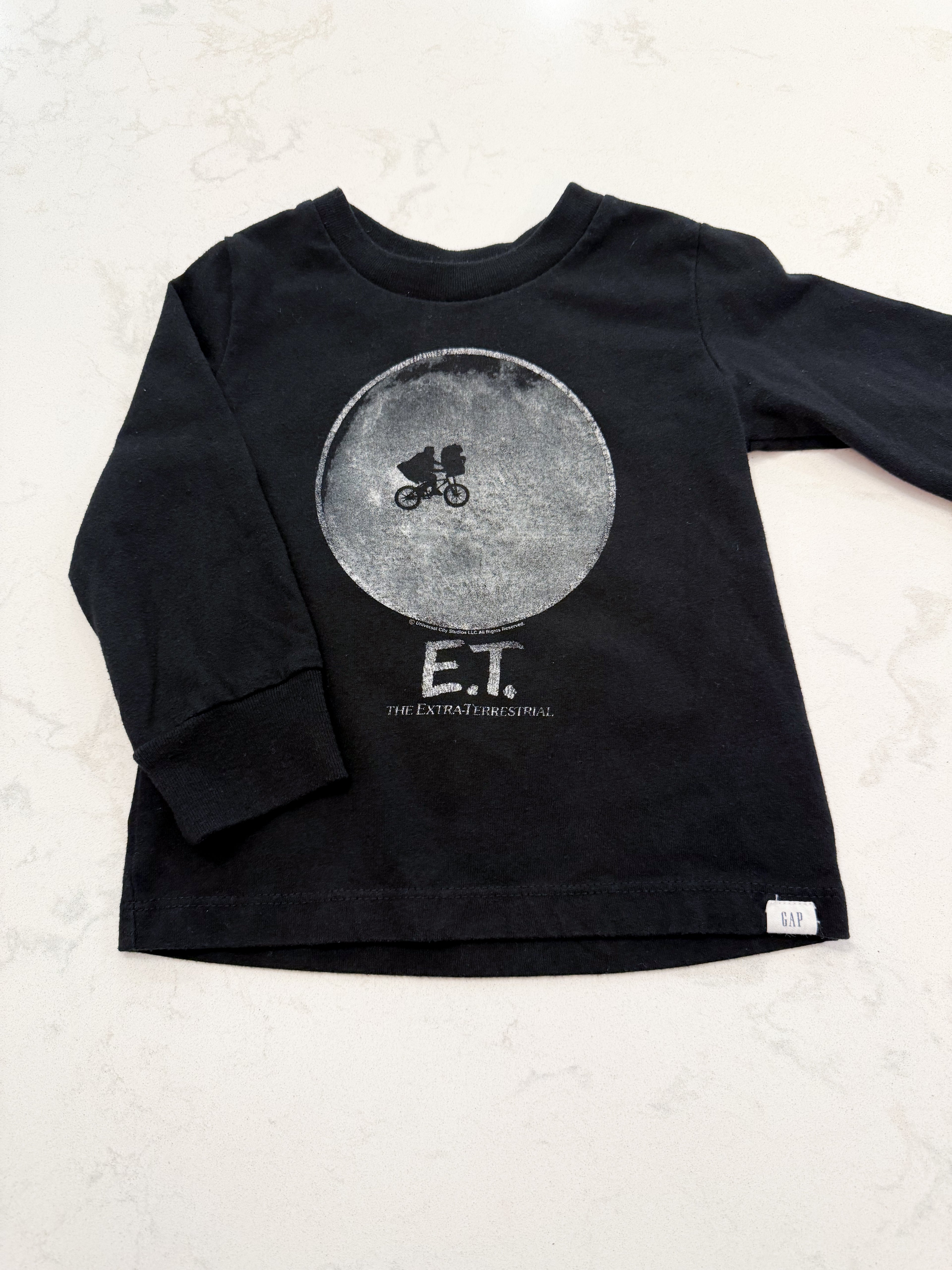 Baby Gap- 18-24m- VGUC- black long sleeve shirt with ET