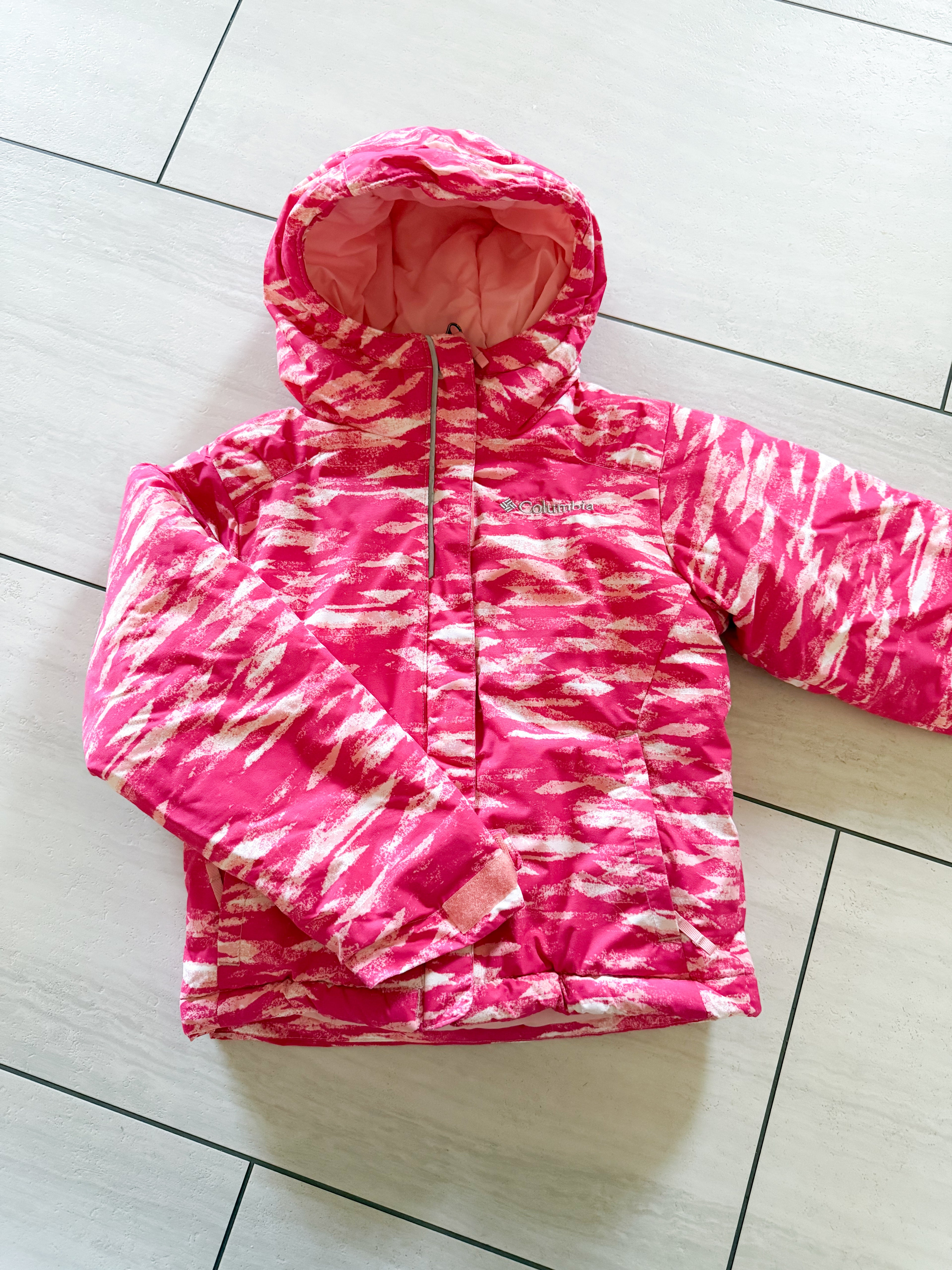 Columbia- 4-5Y- VGUC- bright pink winter coat
