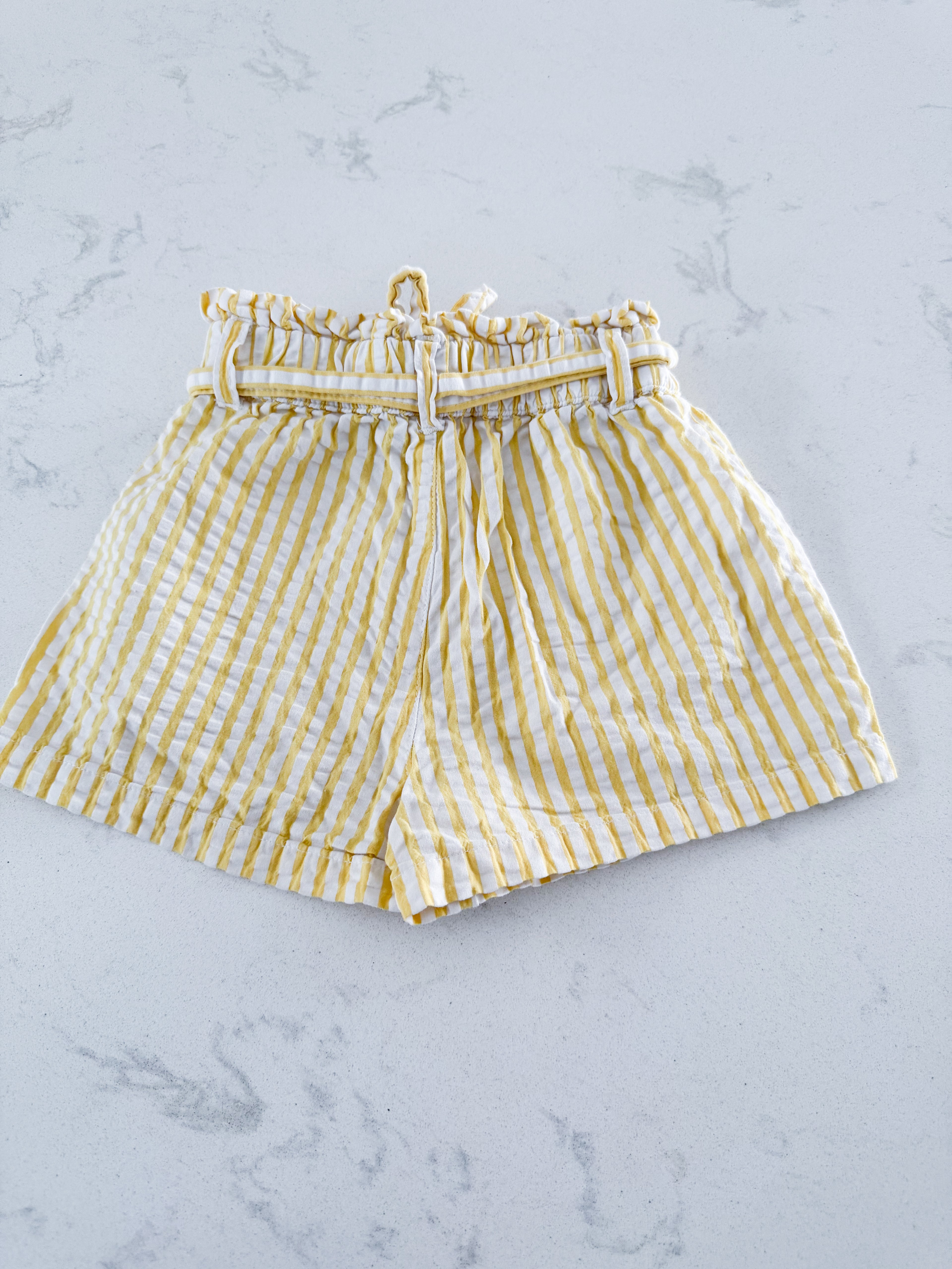 Kiabi- 24m- VGUC- yellow and white striped high waisted linen shorts
